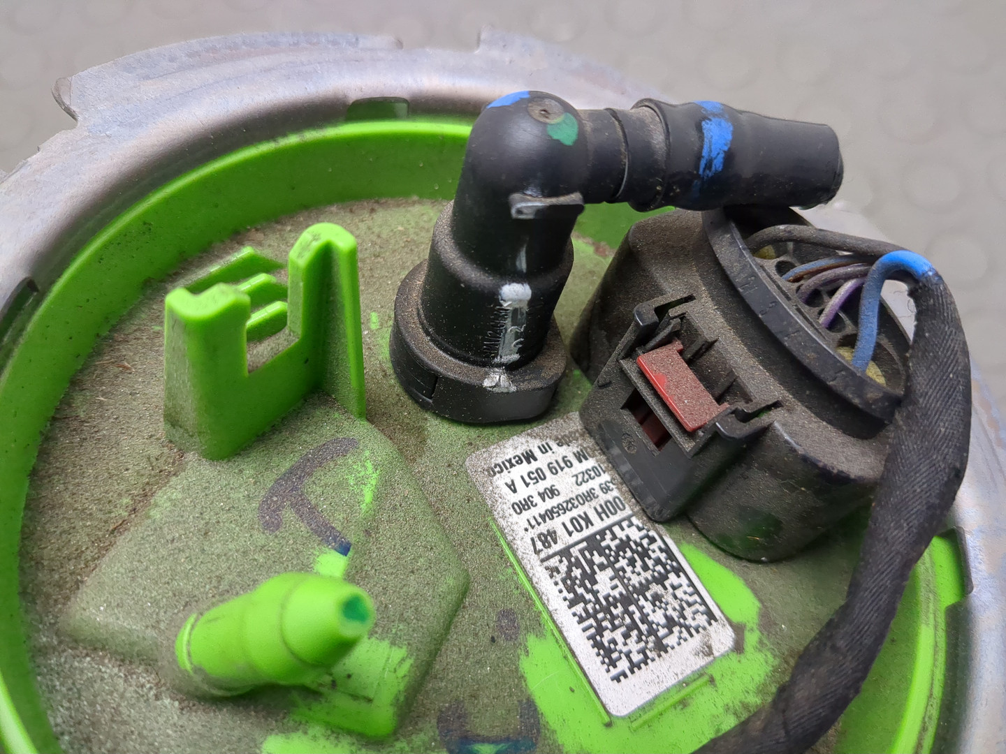 Насос топливный электрический