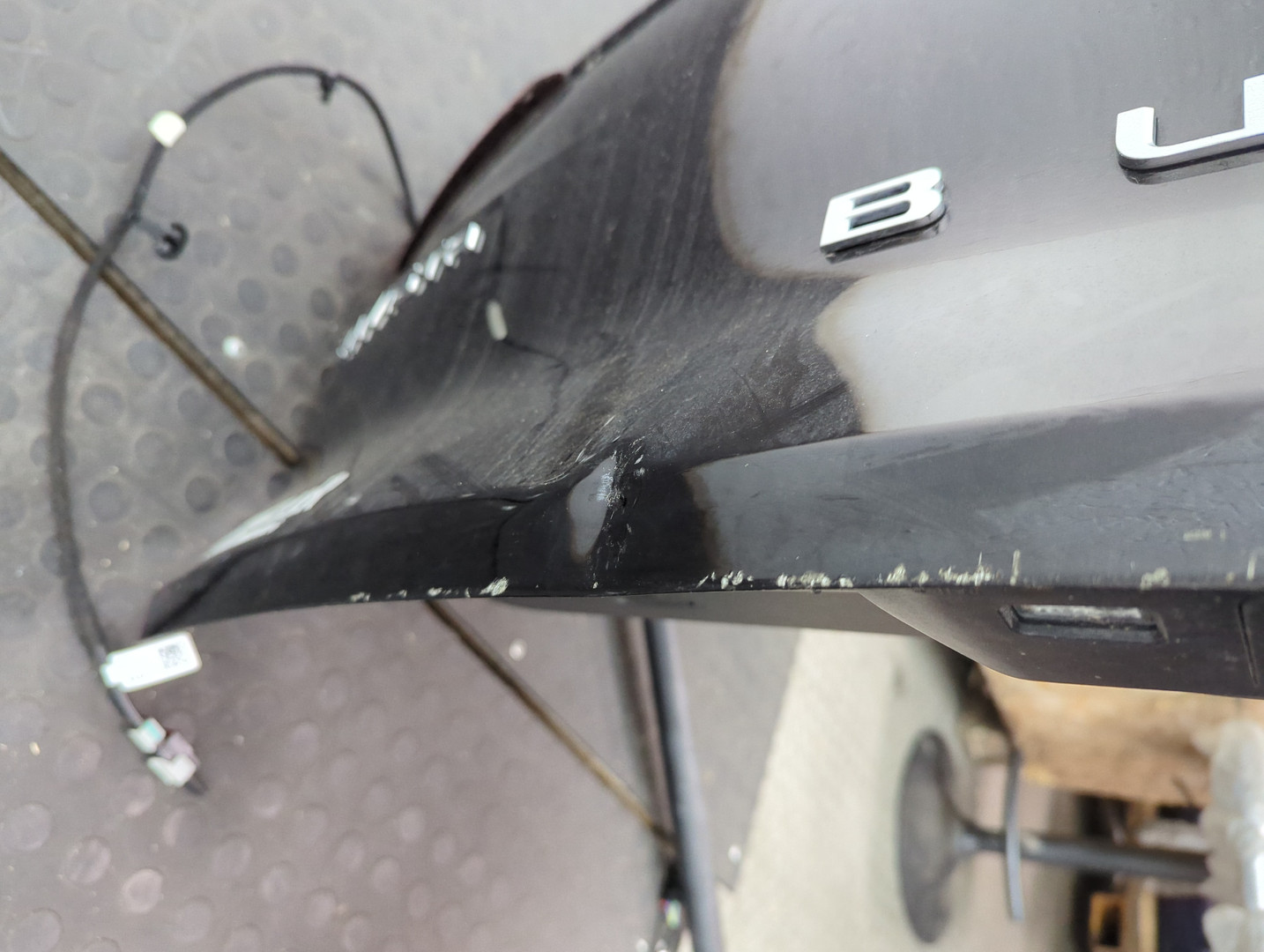 Дверь багажника