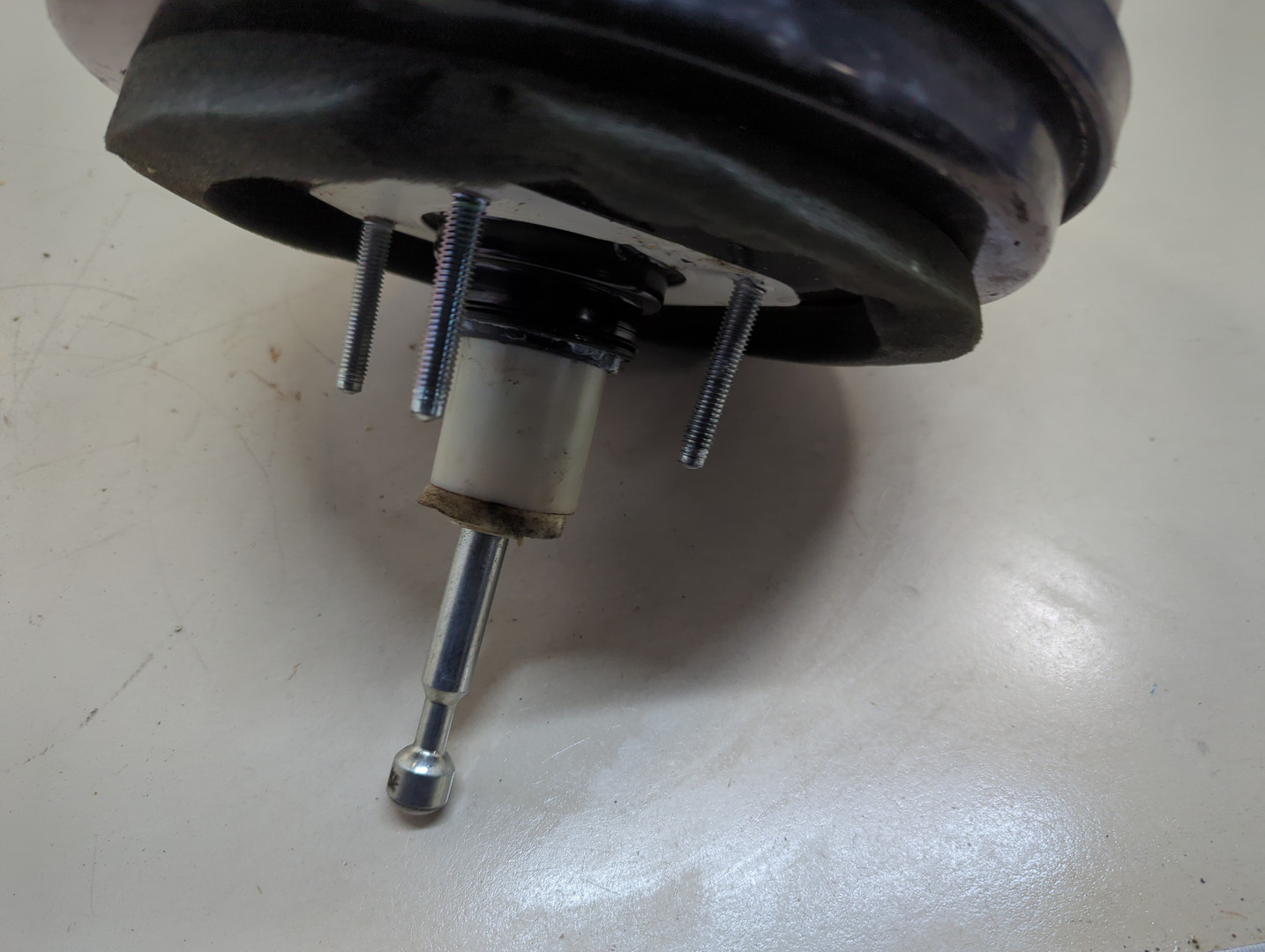 Усилитель тормозов вакуумный