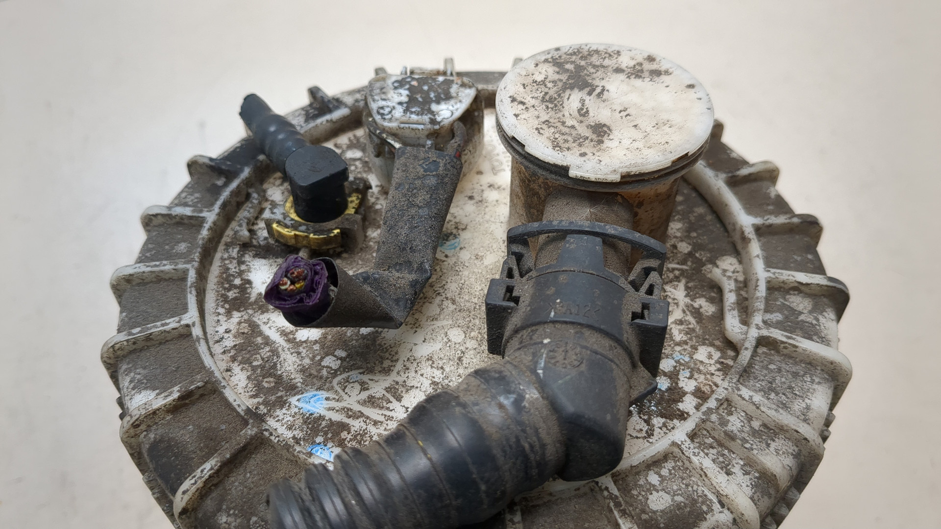 Насос топливный электрический