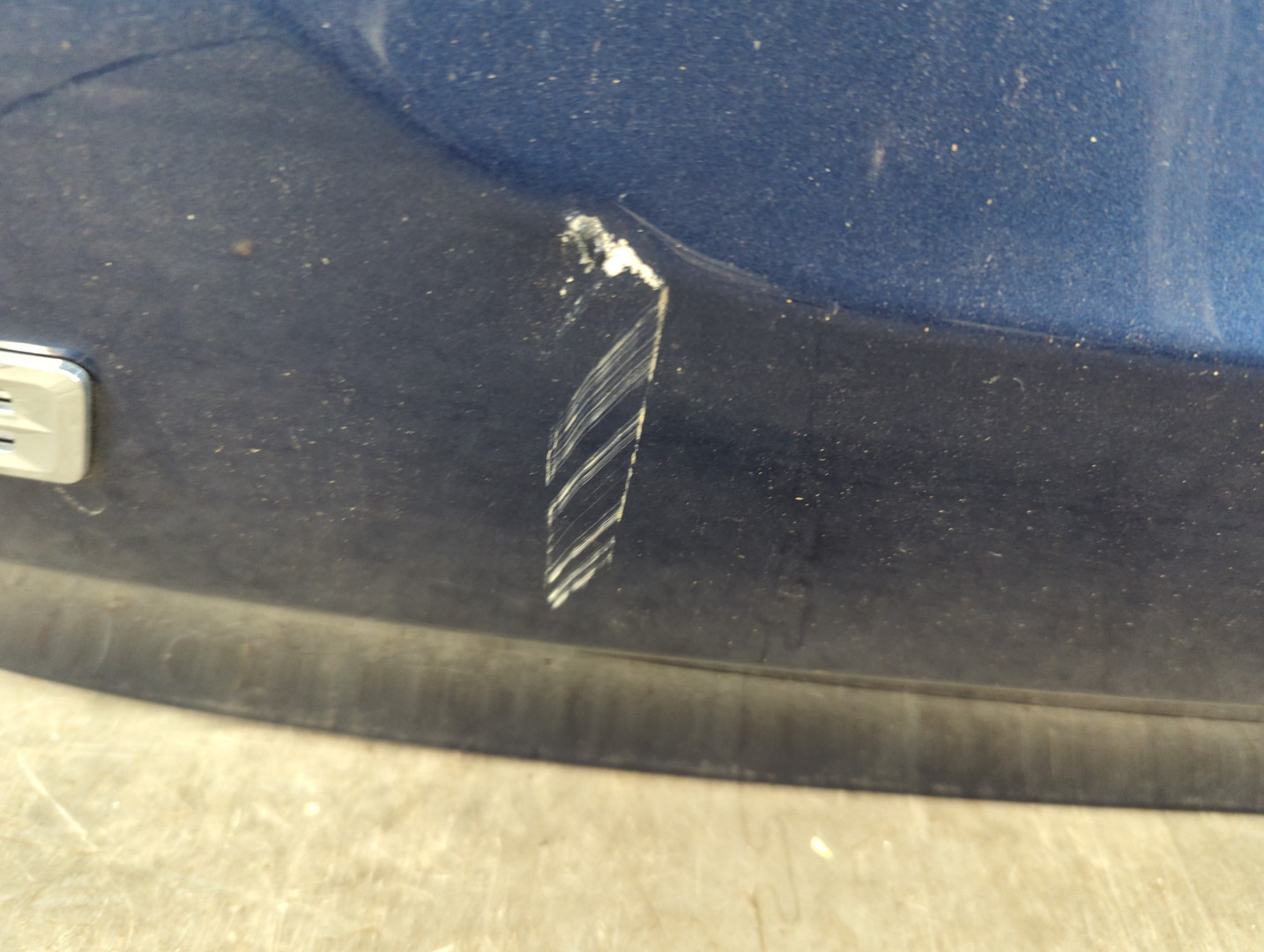 Дверь багажника