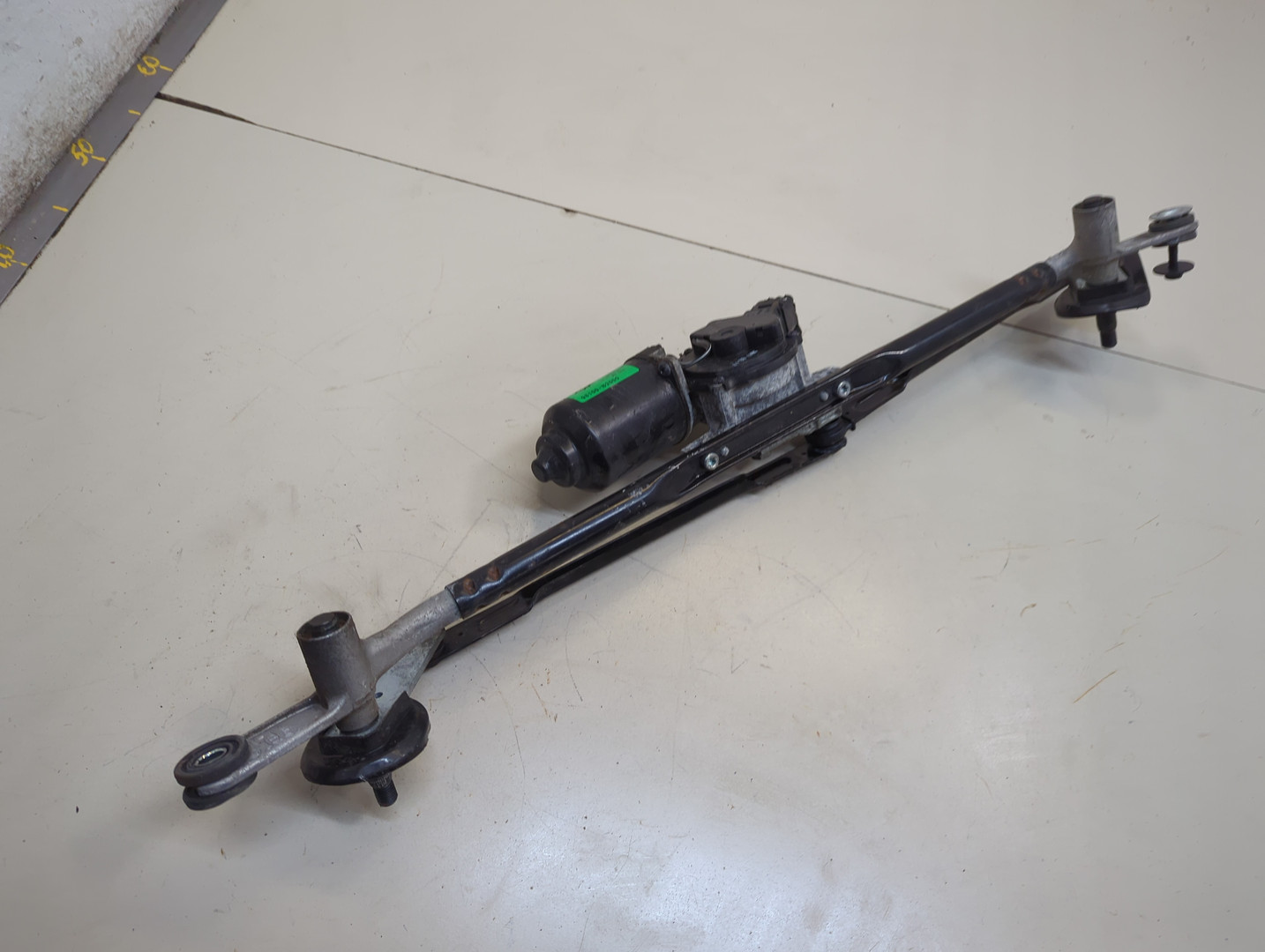 Трапеция стеклоочистителей