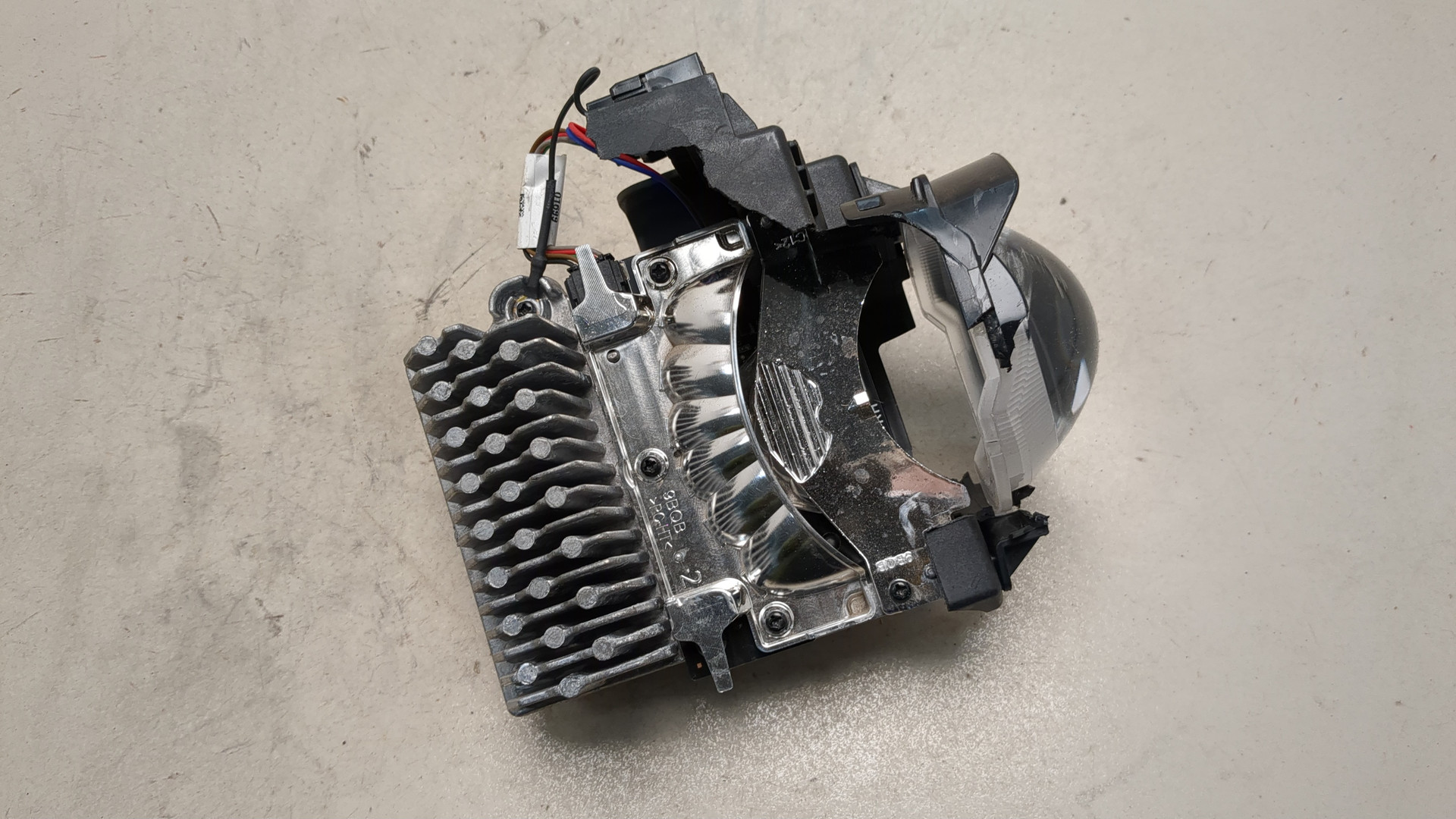 Фара правая