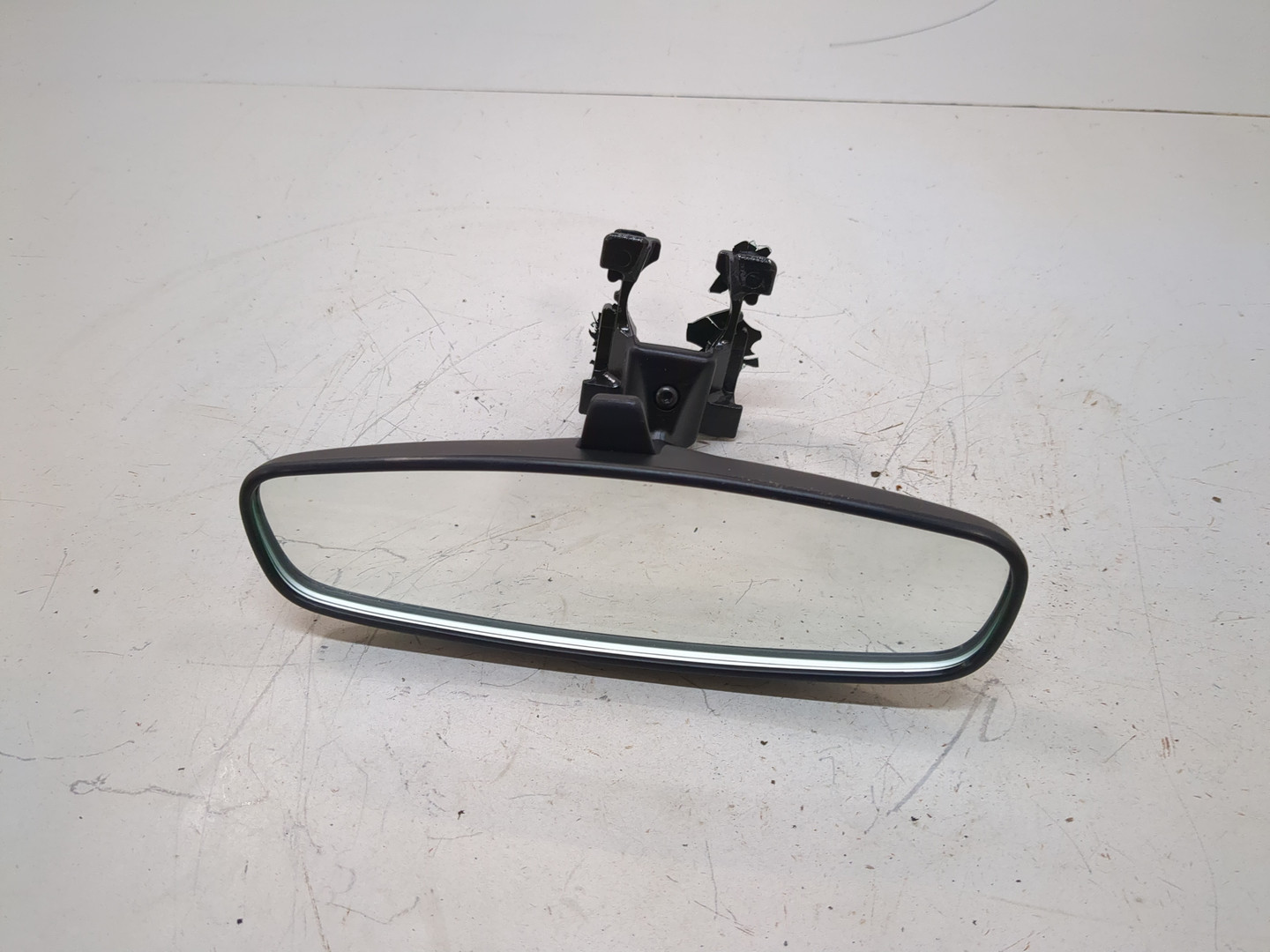 Зеркало заднего вида