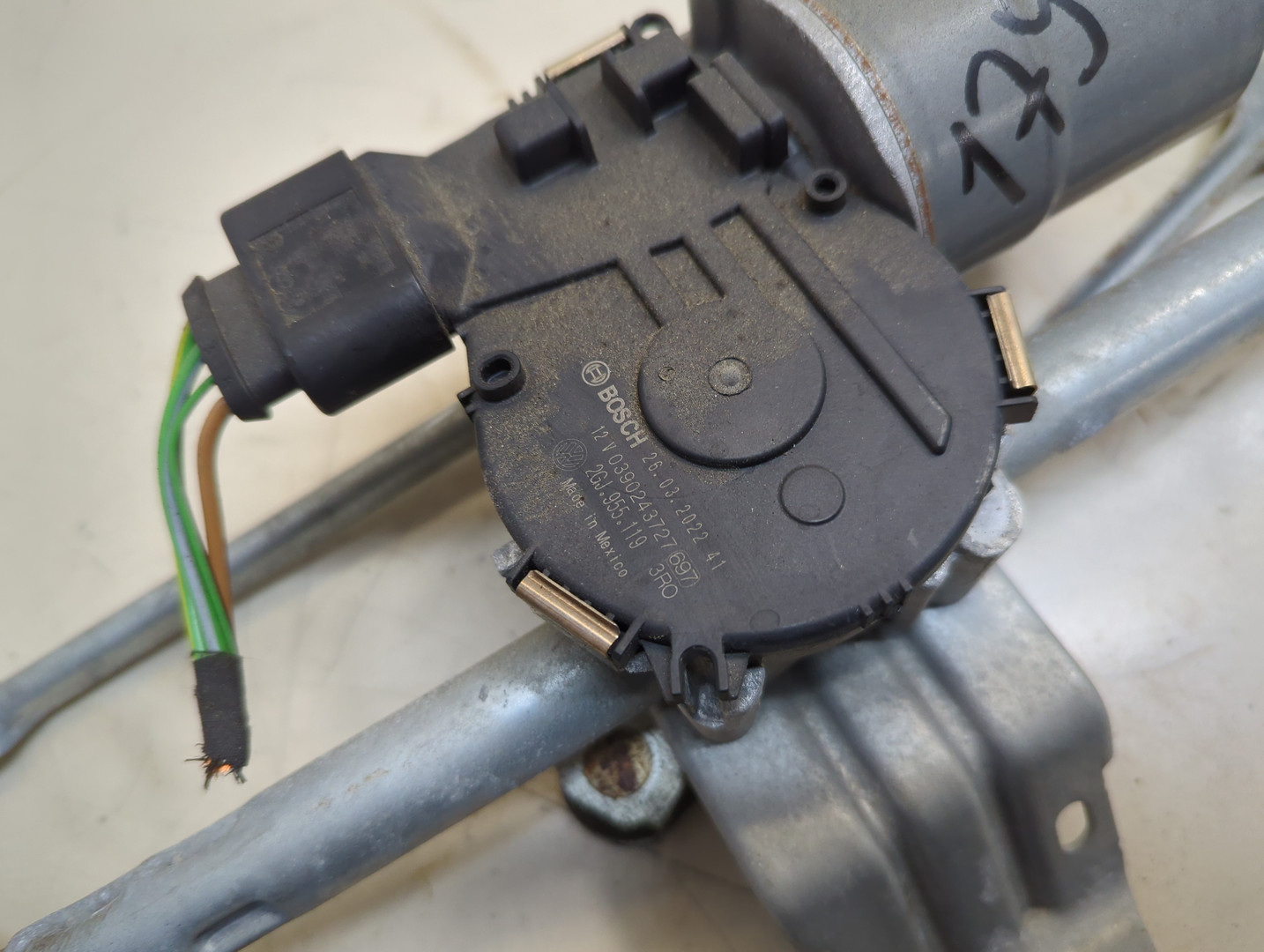 Трапеция стеклоочистителей