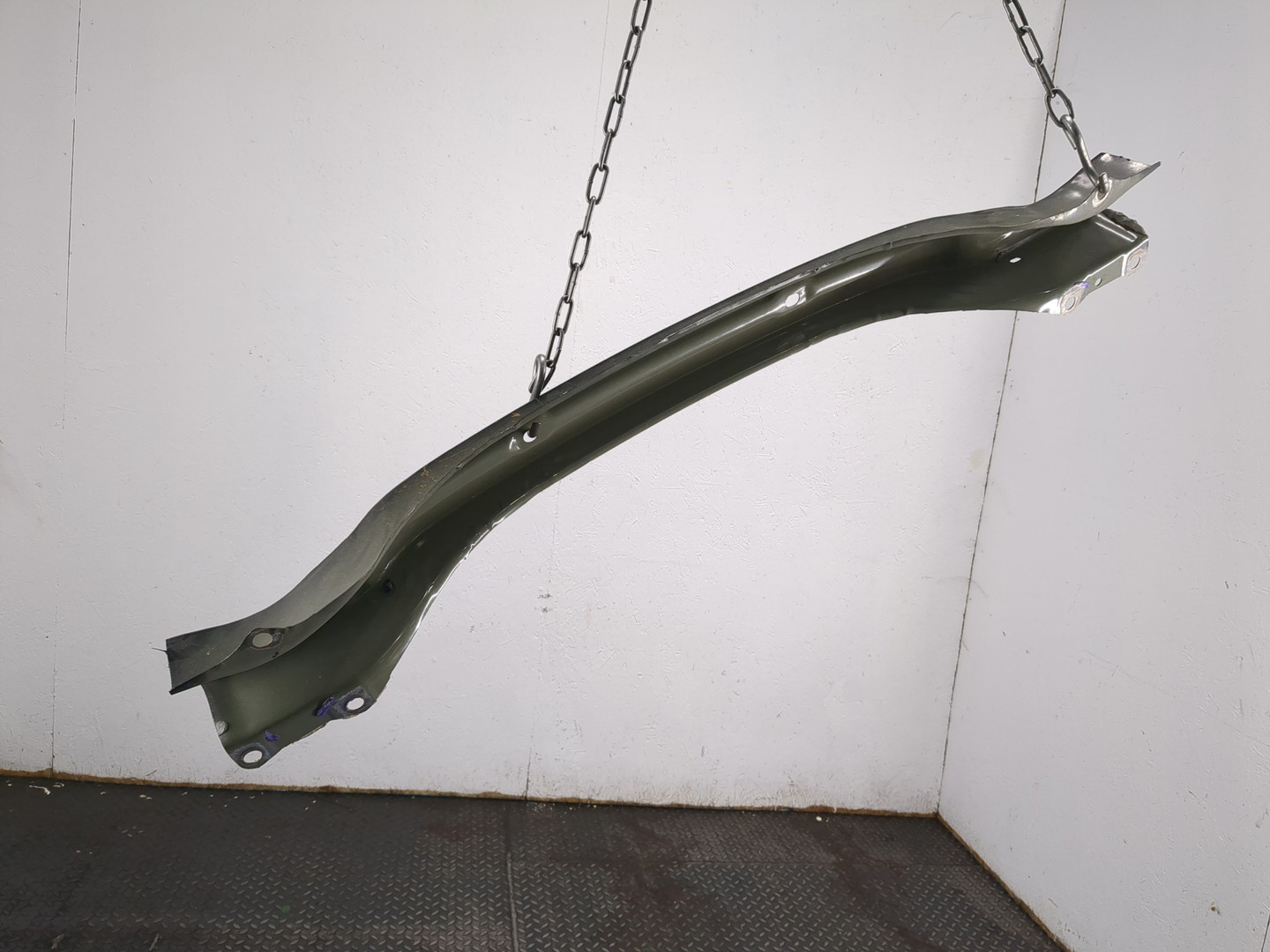 Усилитель заднего бампера