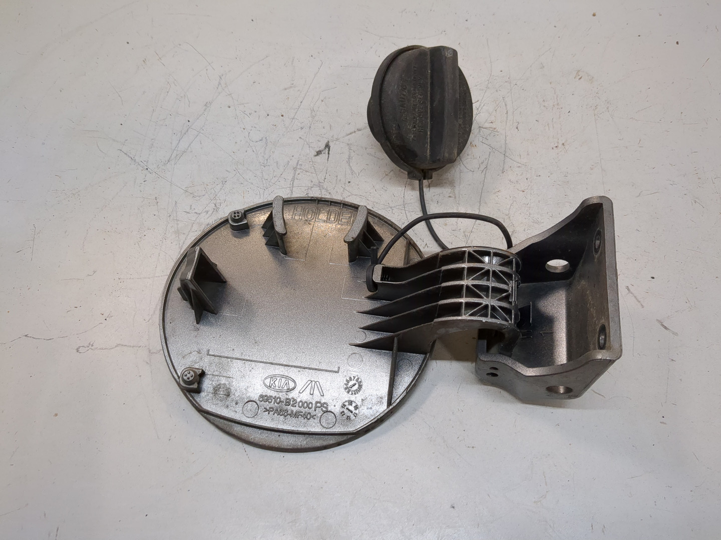 Лючок бензобака