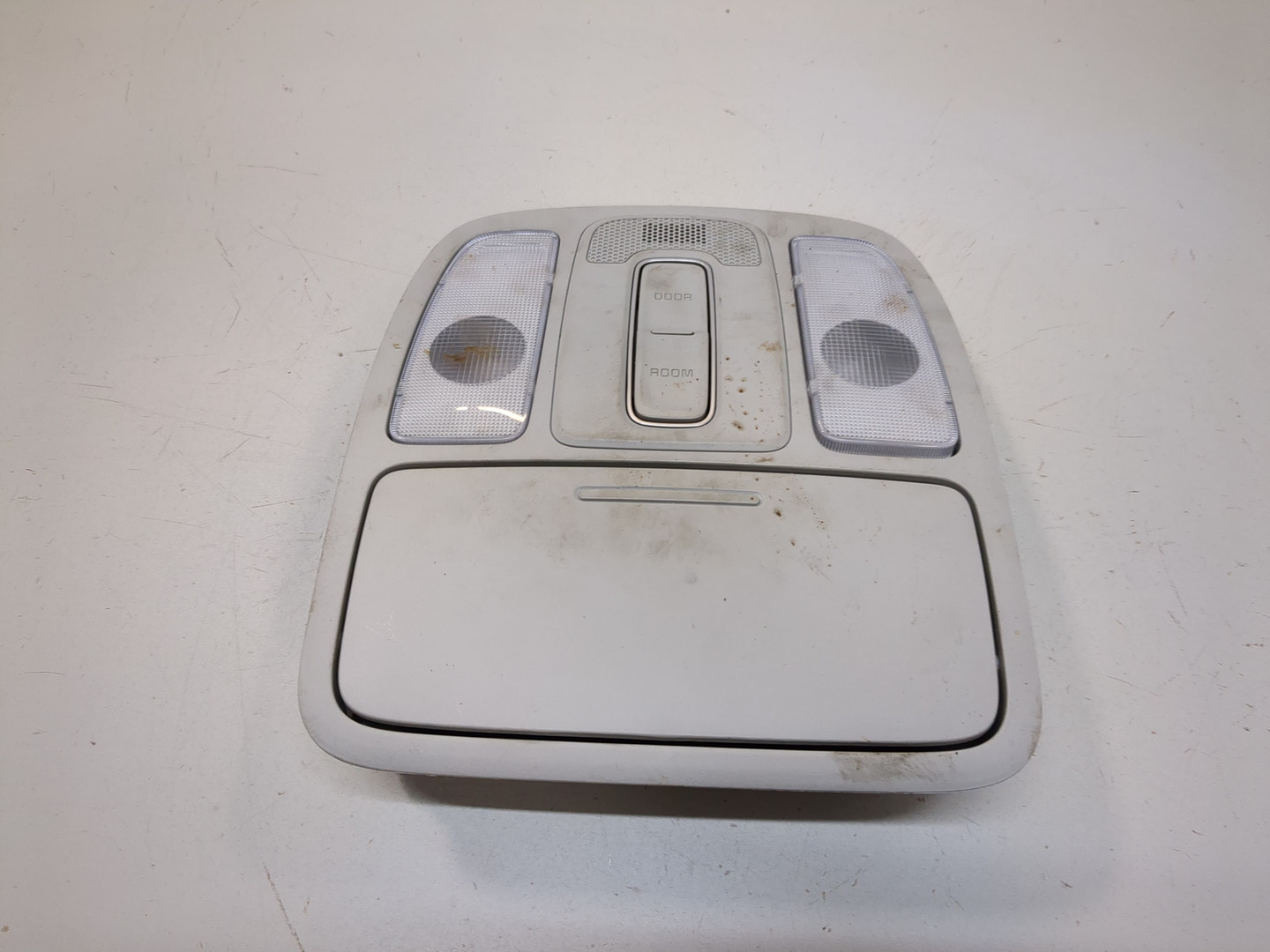 Плафон салонный