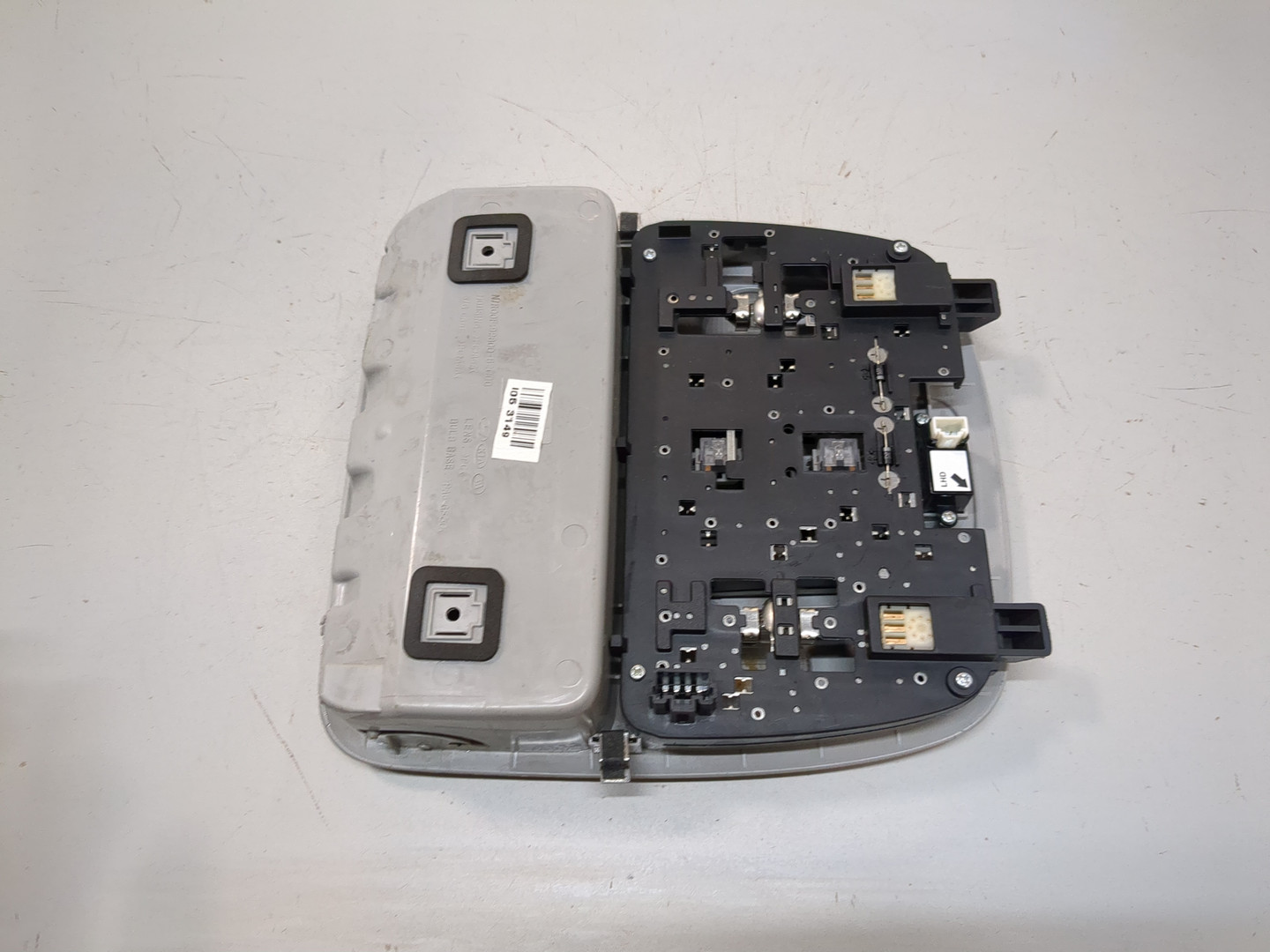 Плафон салонный