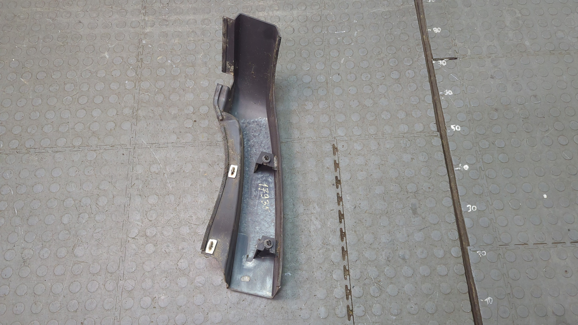 Накладка стойки