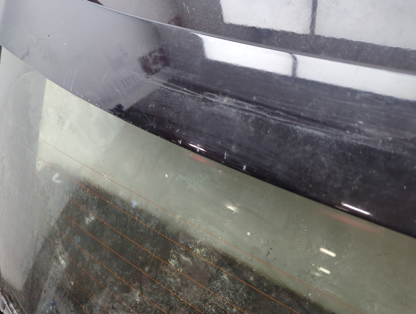 Дверь багажника