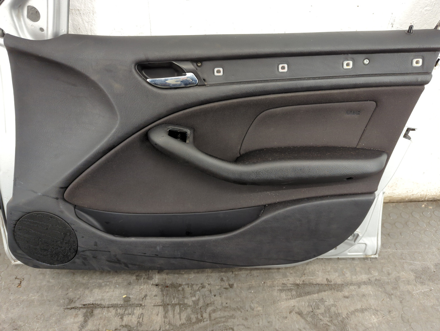 Дверь передняя правая