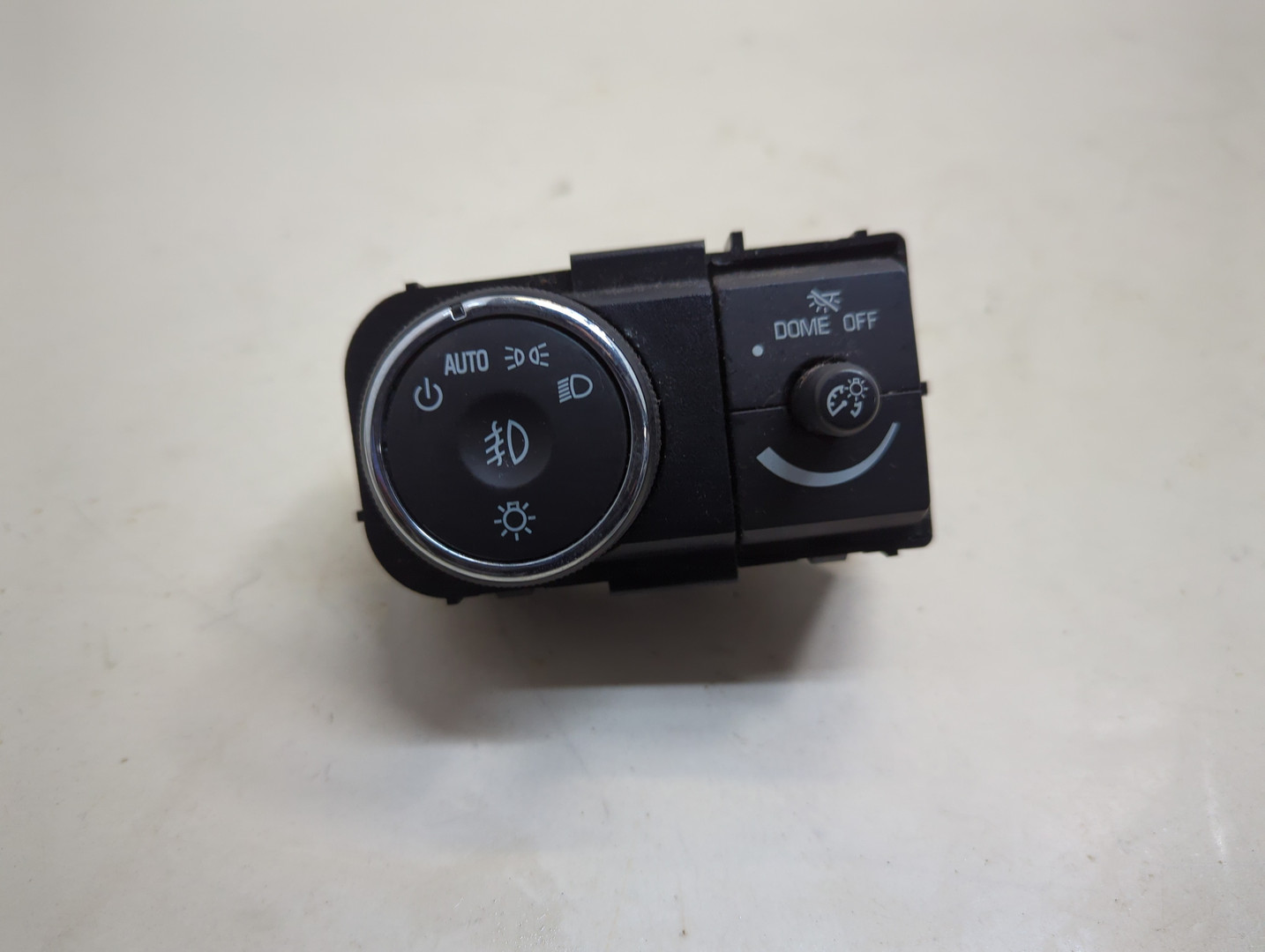 Переключатель света фар