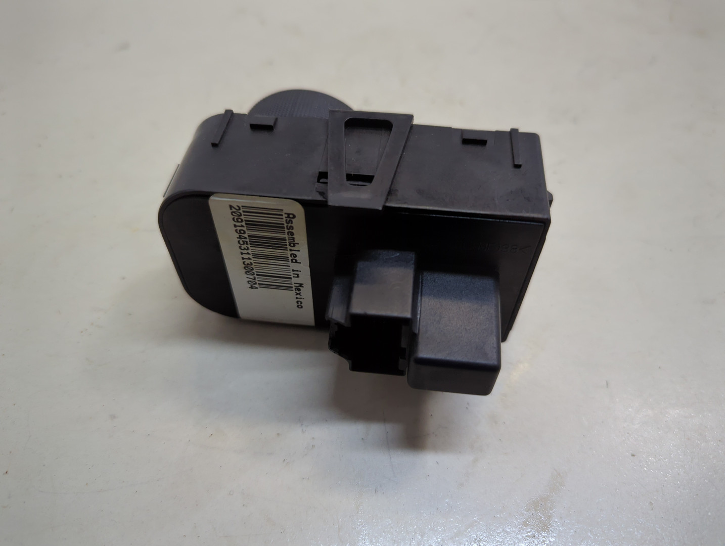 Переключатель света фар