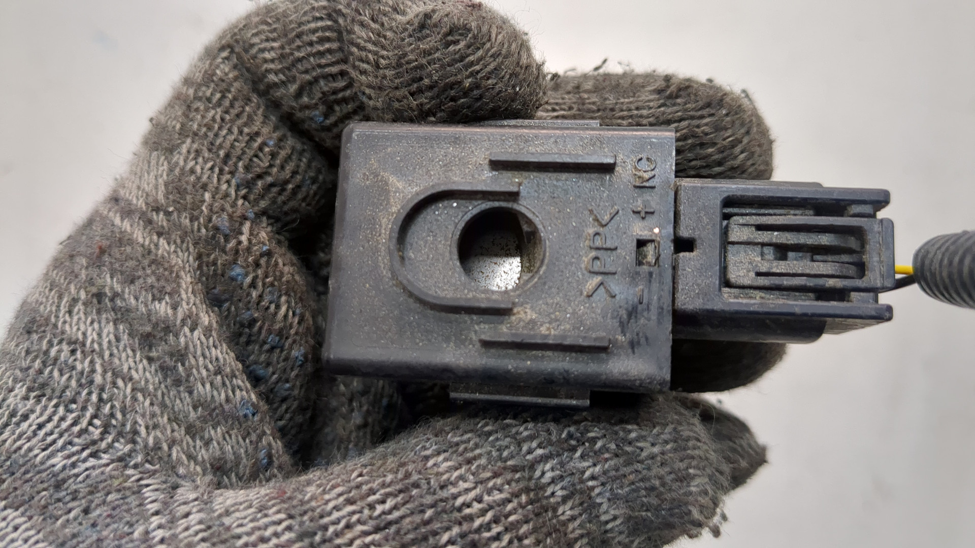 Датчик включения заднего хода