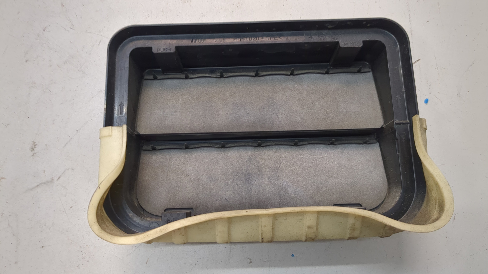 Воздухозаборник (внутри)