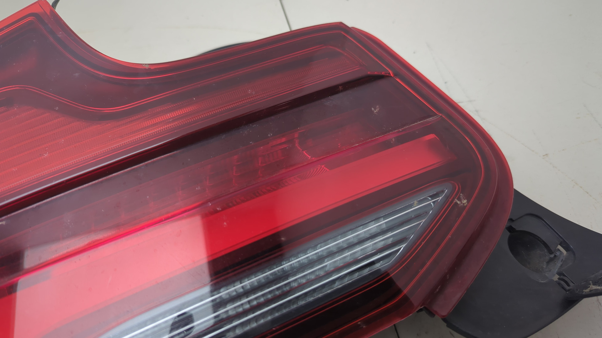 Фонарь задний левый