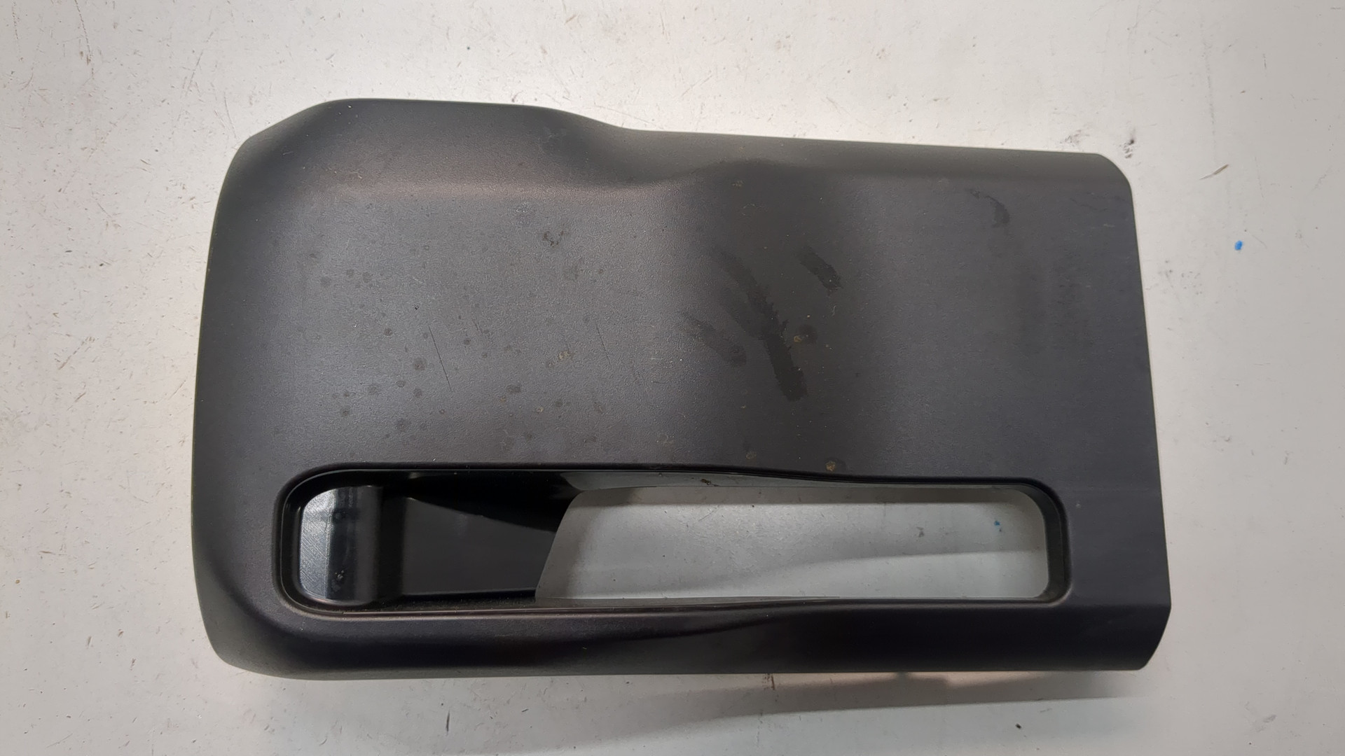 Кожух рулевой колонки