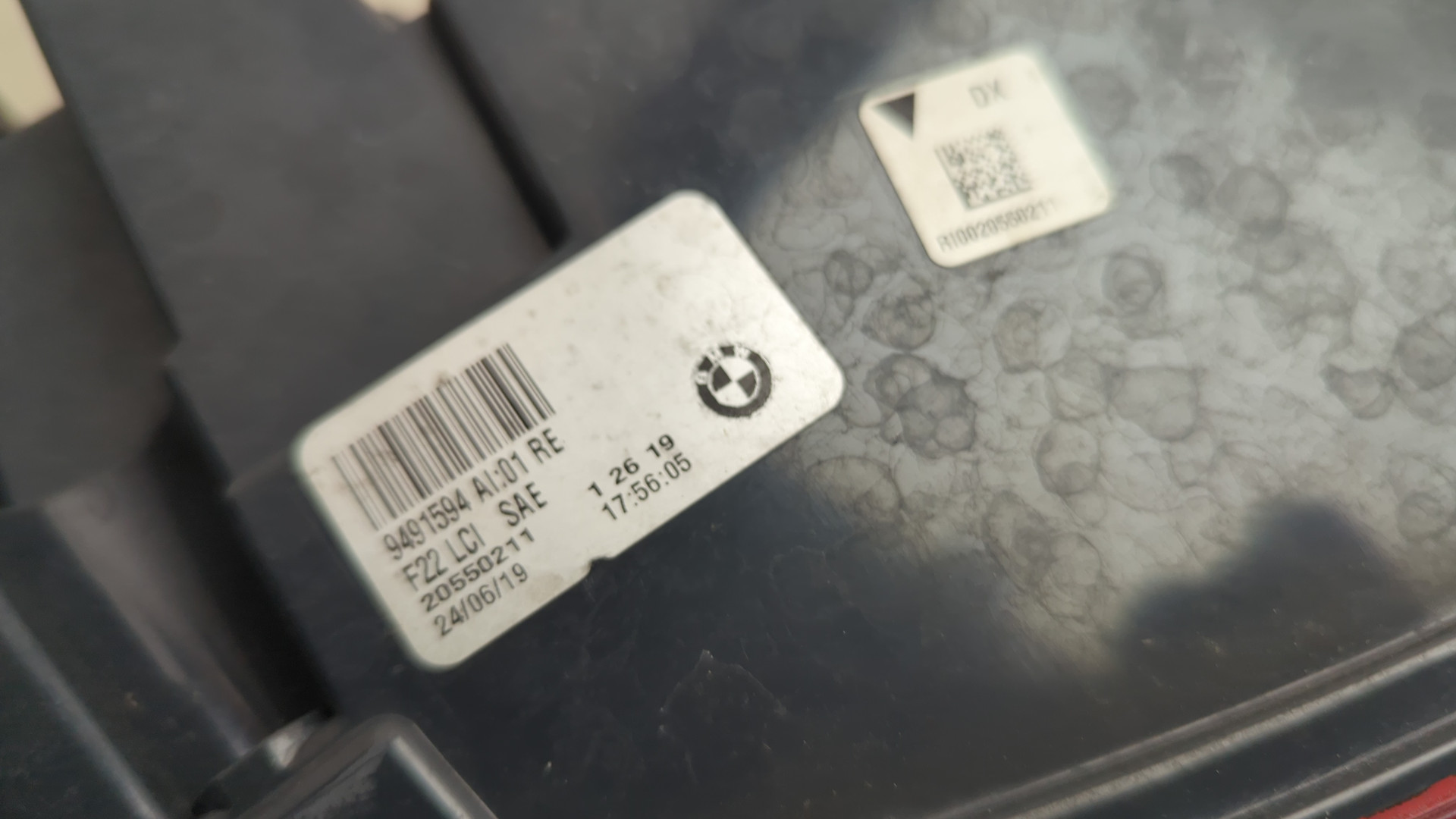 Фонарь задний правый