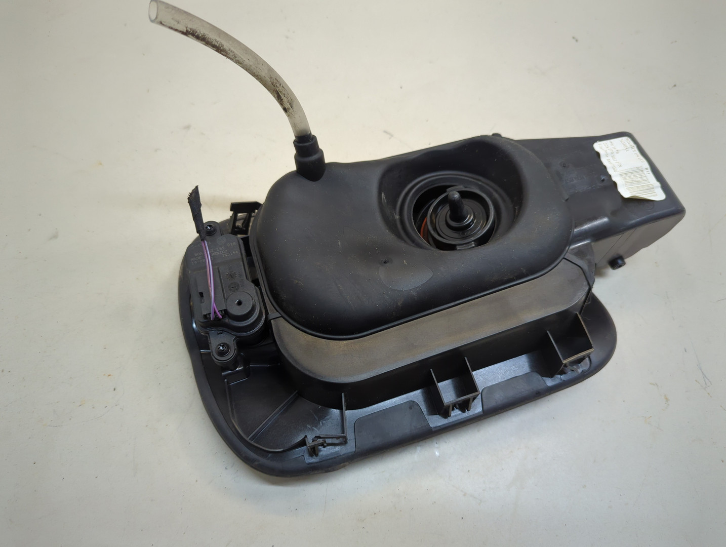 Лючок бензобака