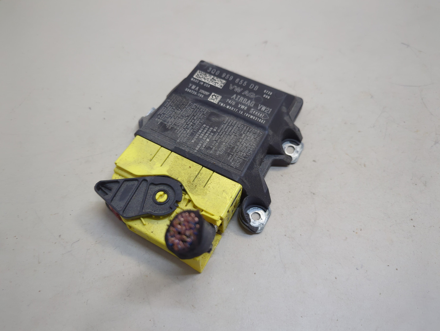 Блок управления подушек безопасности (AIR BAG)