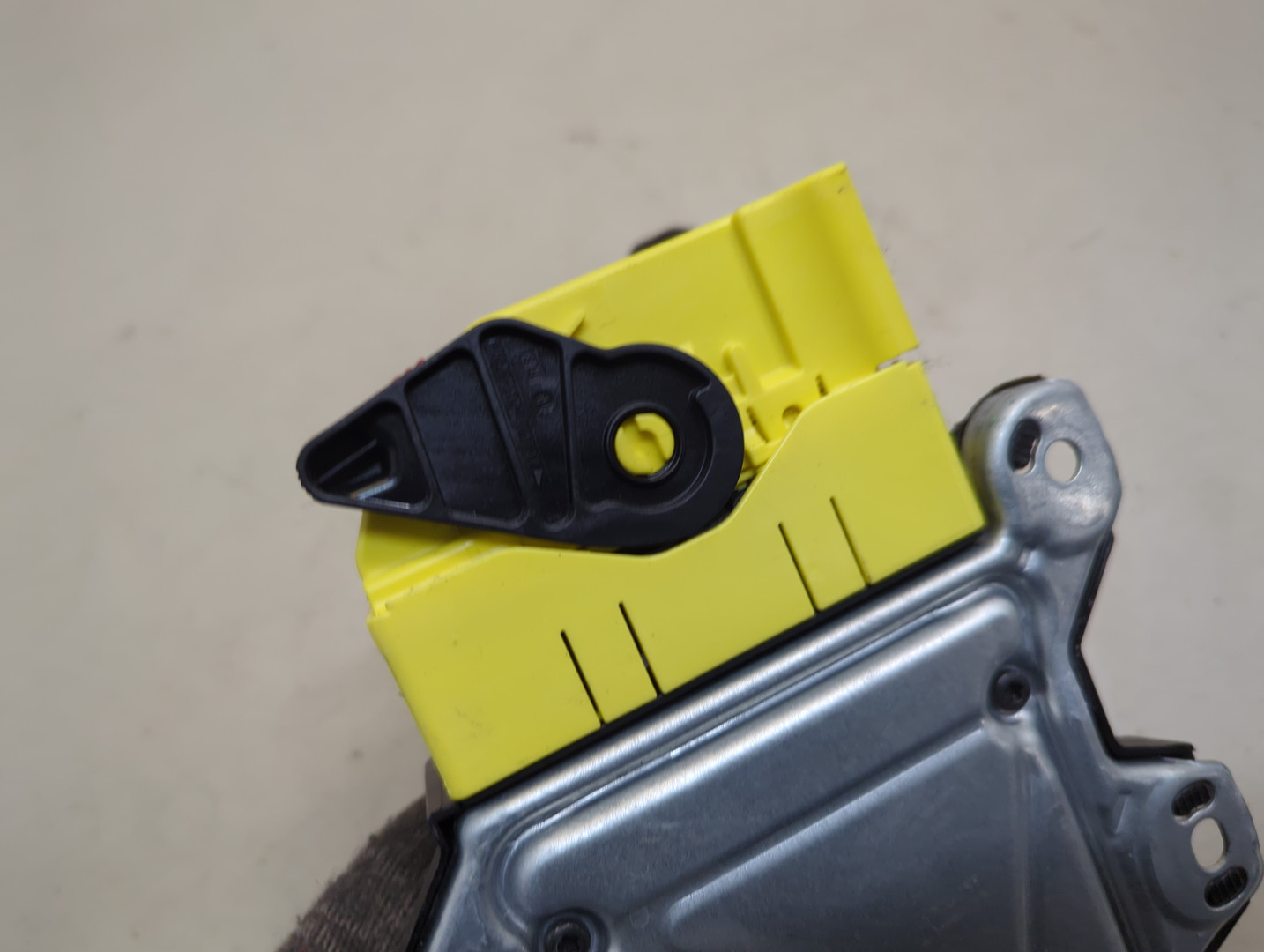 Блок управления подушек безопасности (AIR BAG)