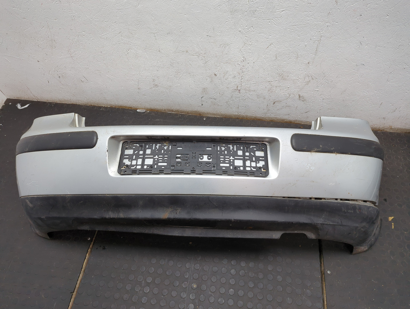 Бампер задний