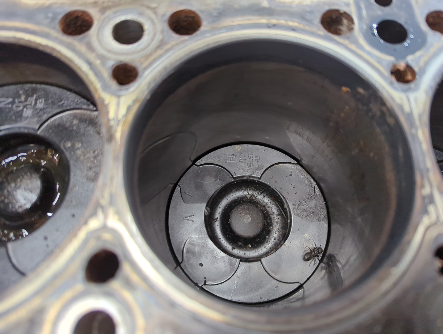 Блок двигателя