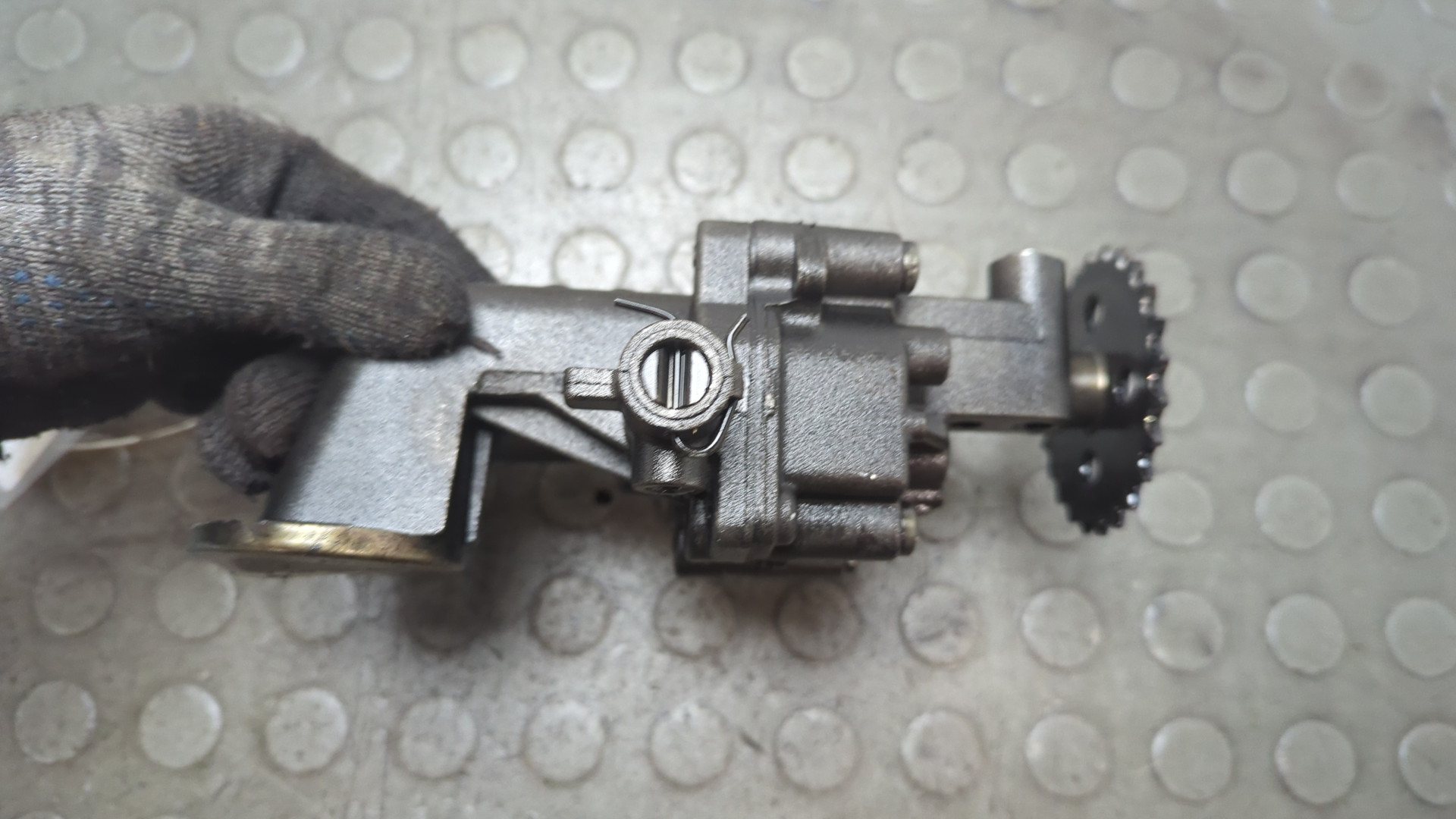 Насос масляный