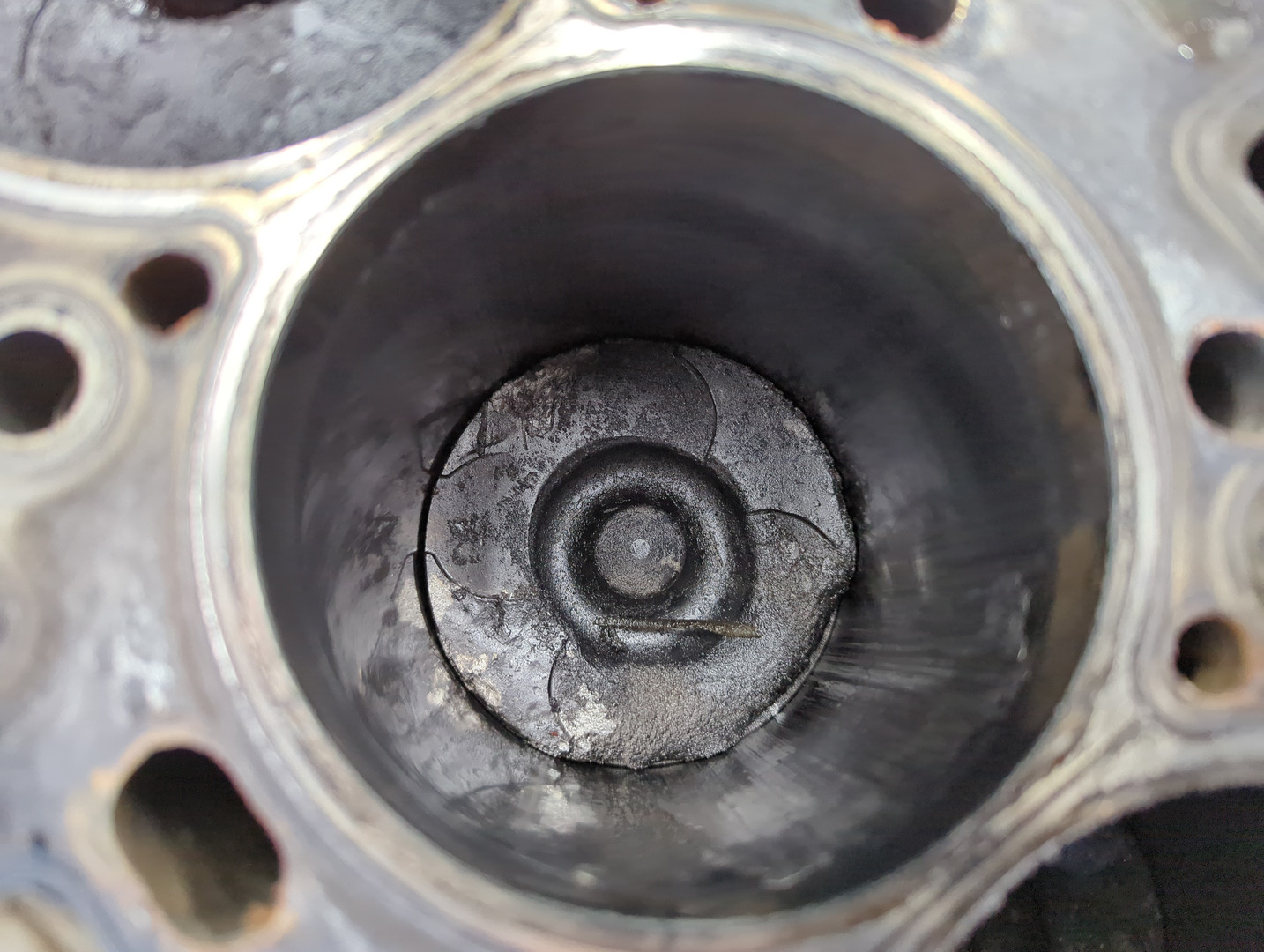 Блок двигателя