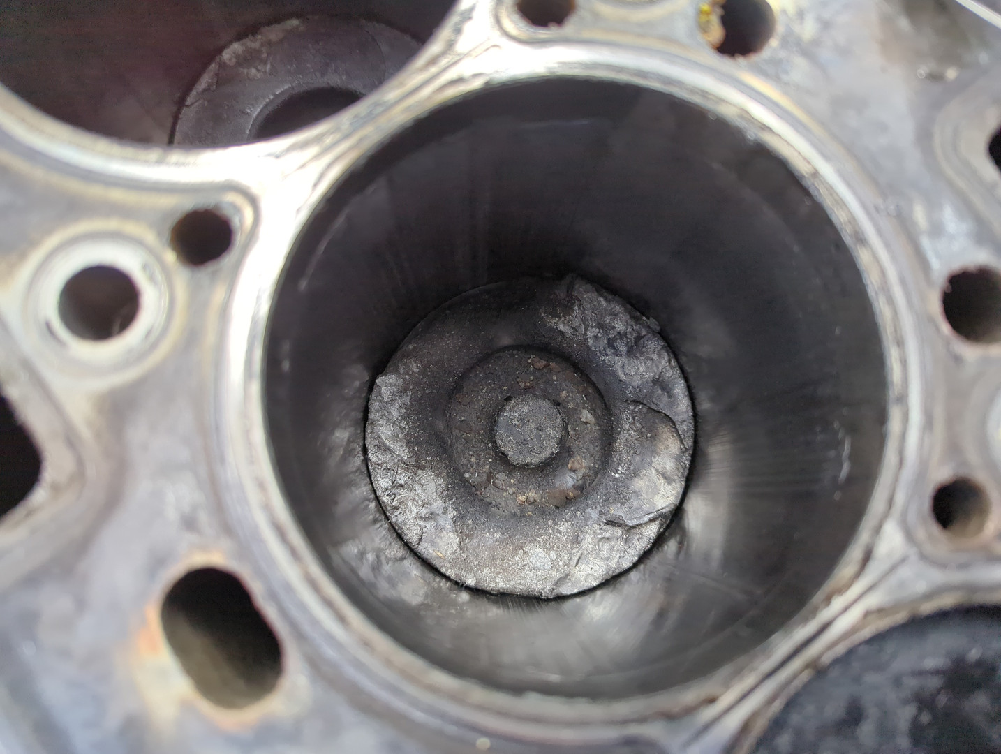 Блок двигателя