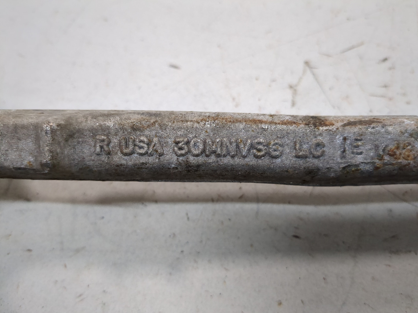 Рычаг передний правый