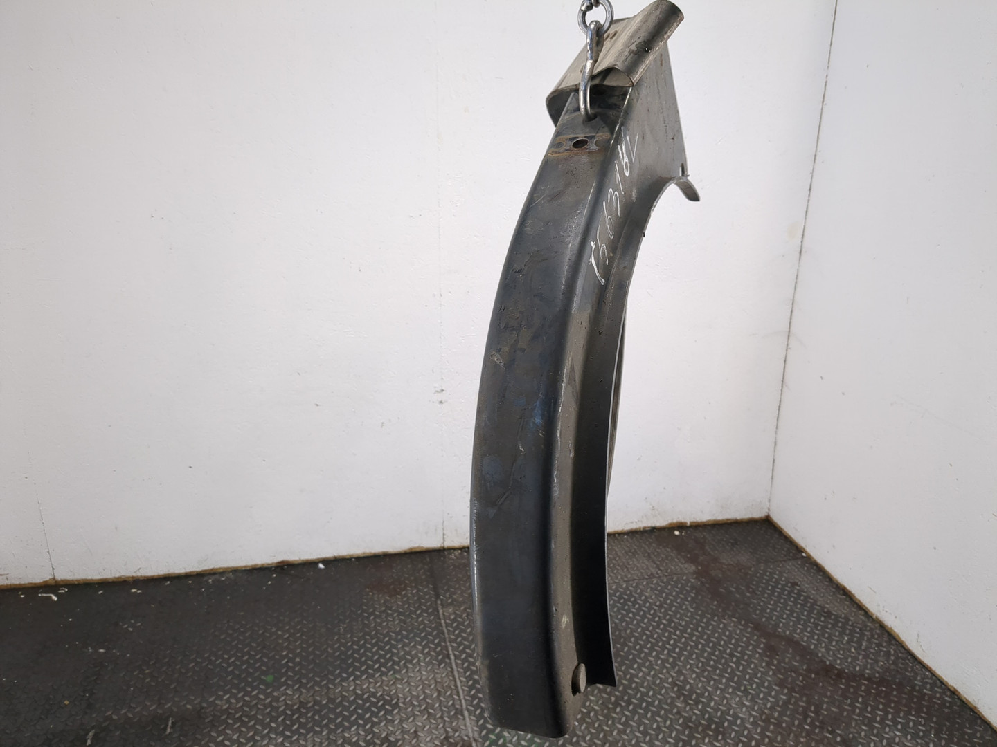 Лента крепления бензобака