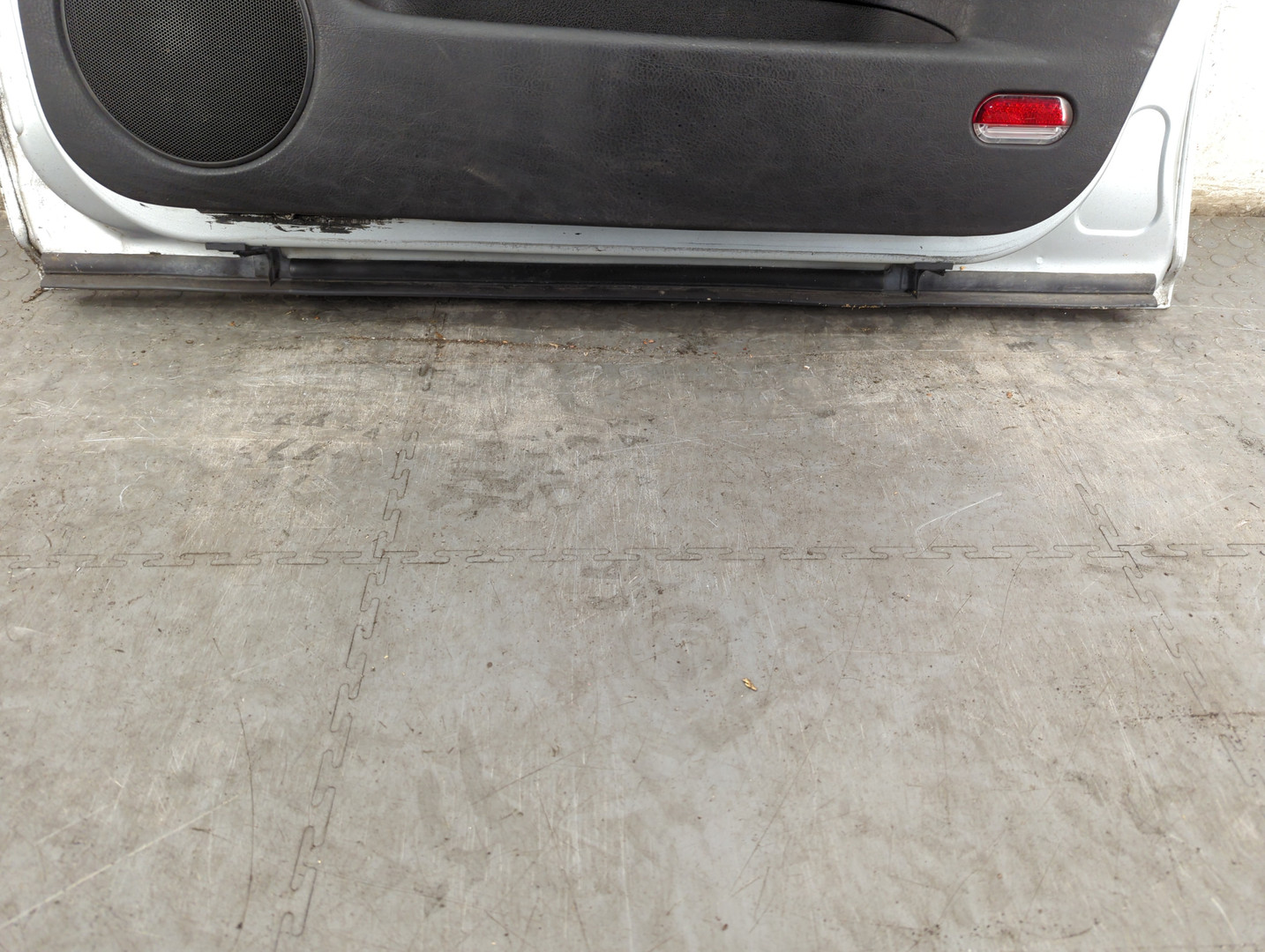 Дверь передняя правая