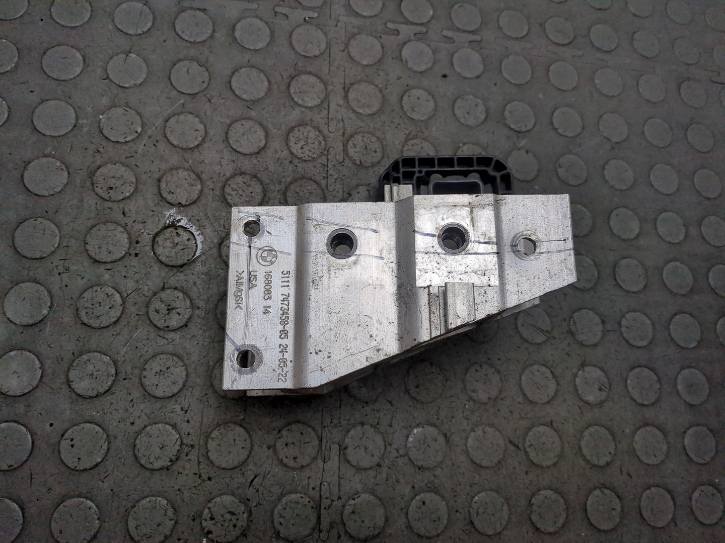 Кронштейн радиатора