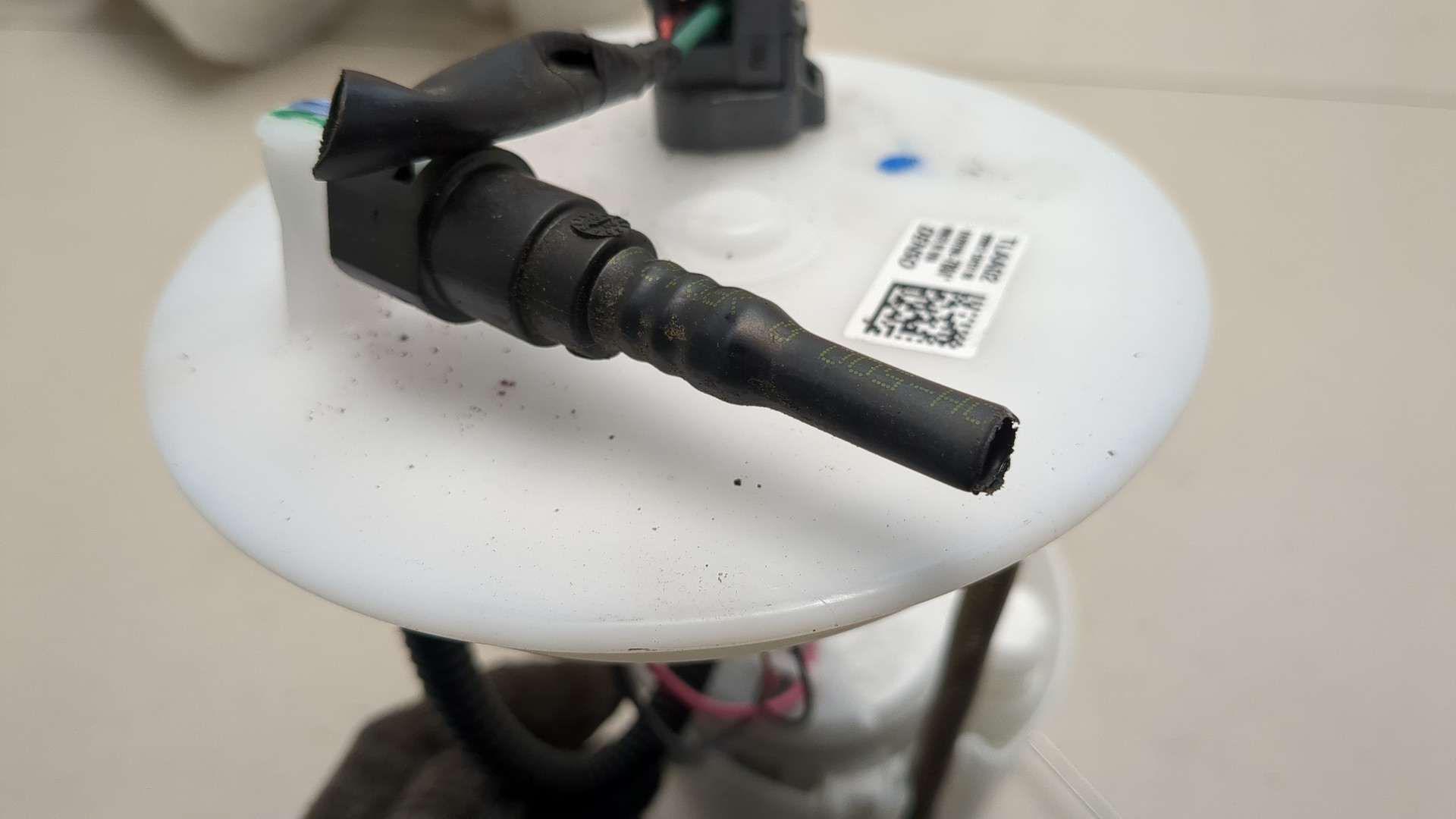 Насос топливный электрический