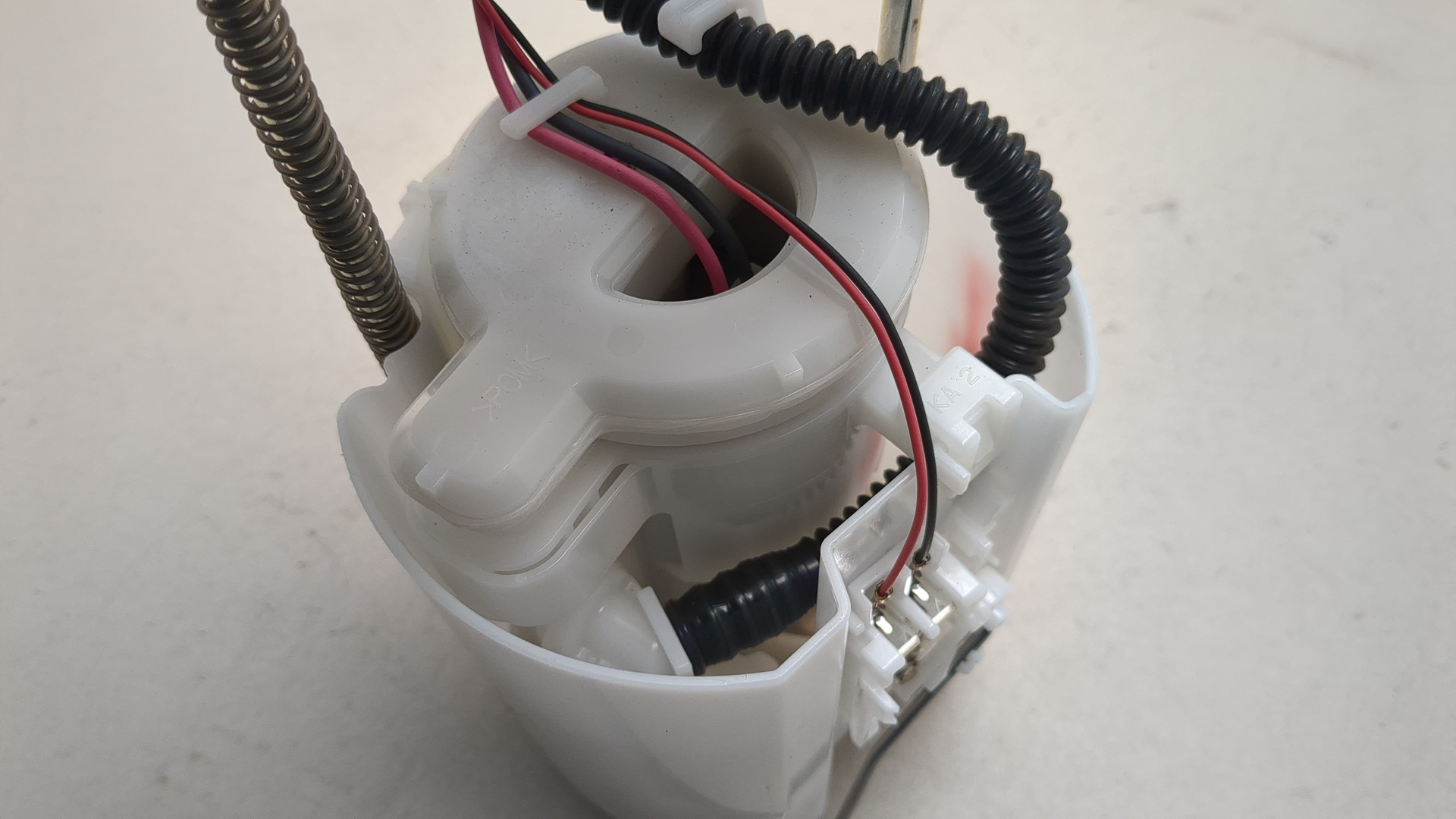 Насос топливный электрический