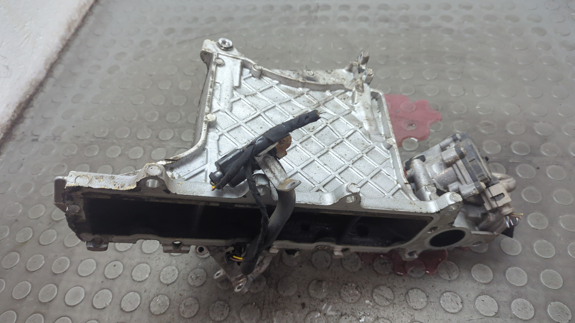 Коллектор впускной