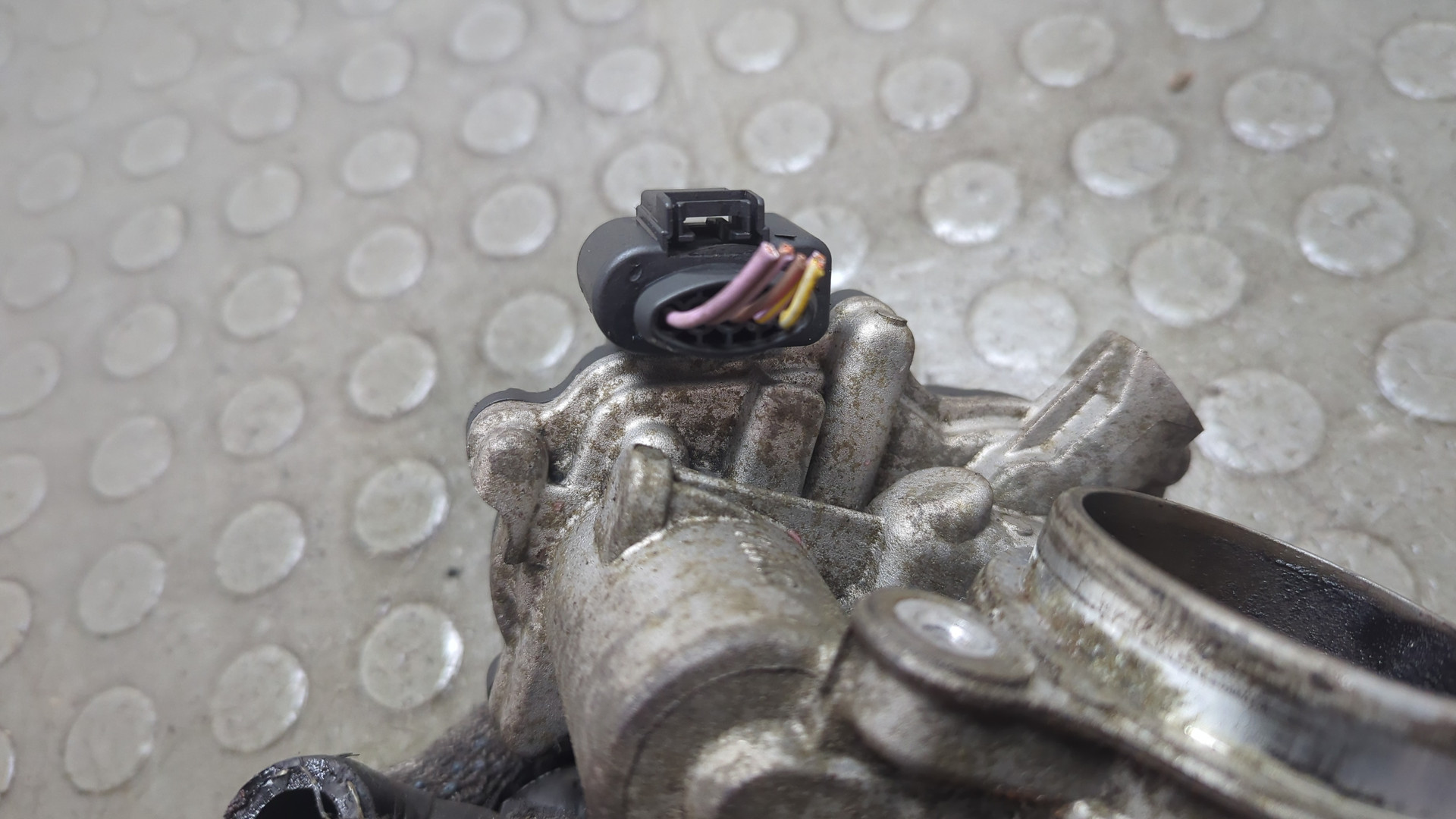 Заслонка дроссельная электрическая