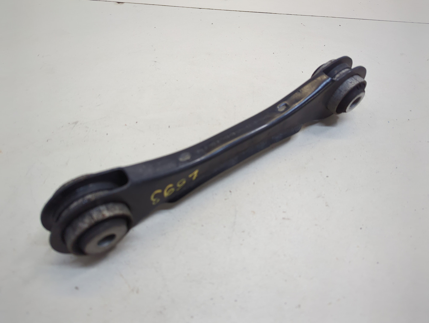 Рычаг задний