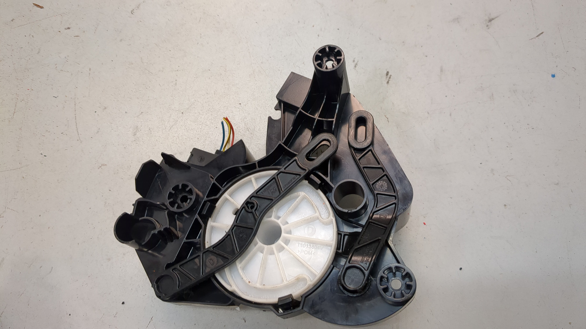 Моторчик заслонки печки