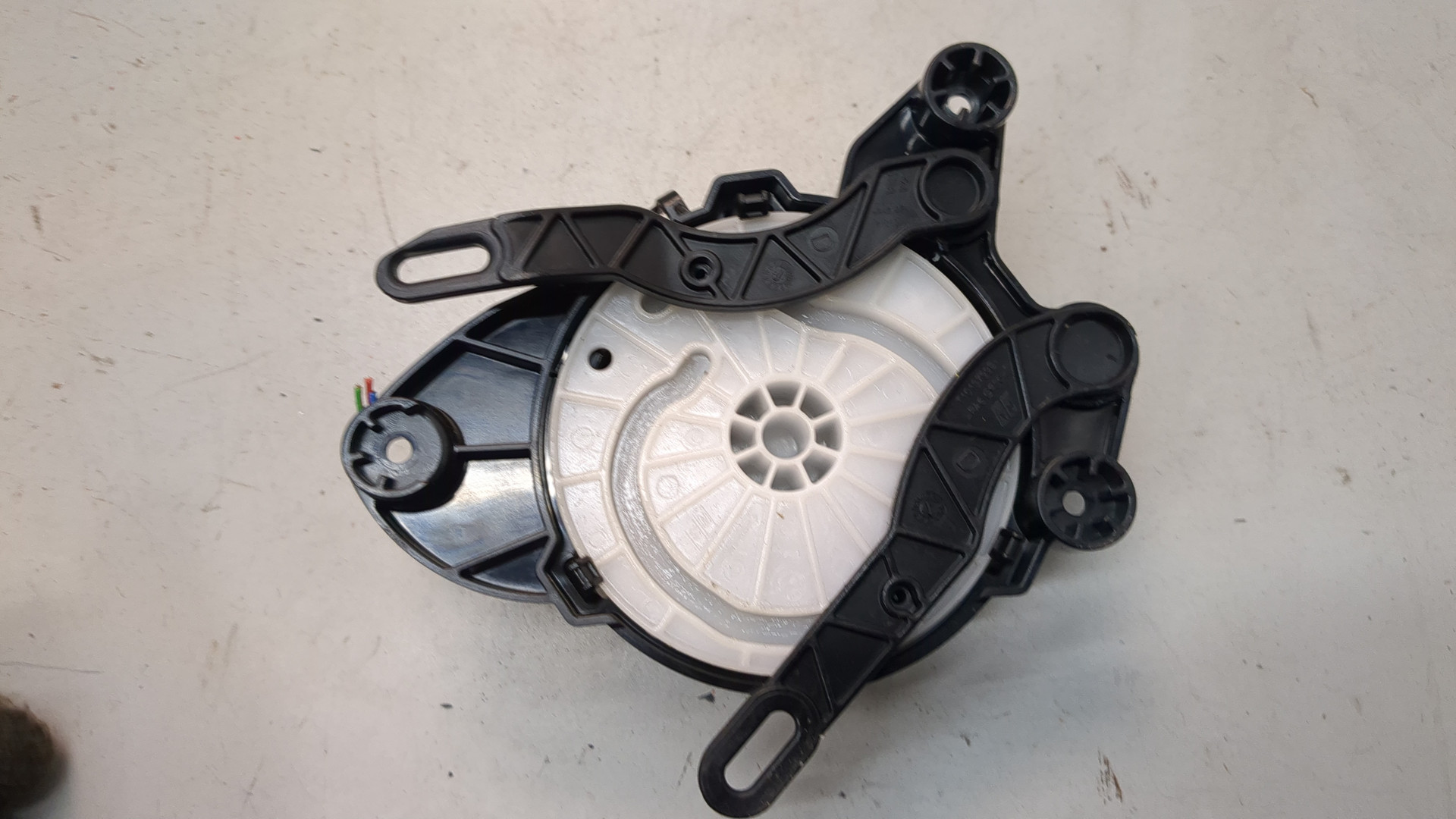 Моторчик заслонки печки