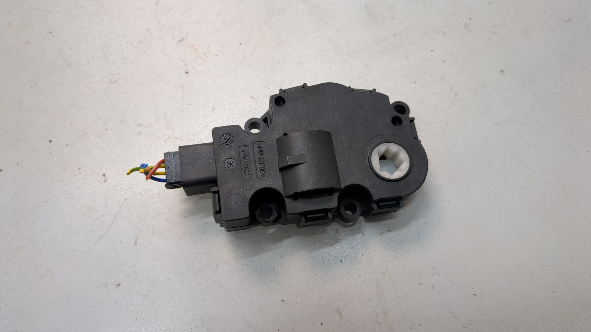 Моторчик заслонки печки