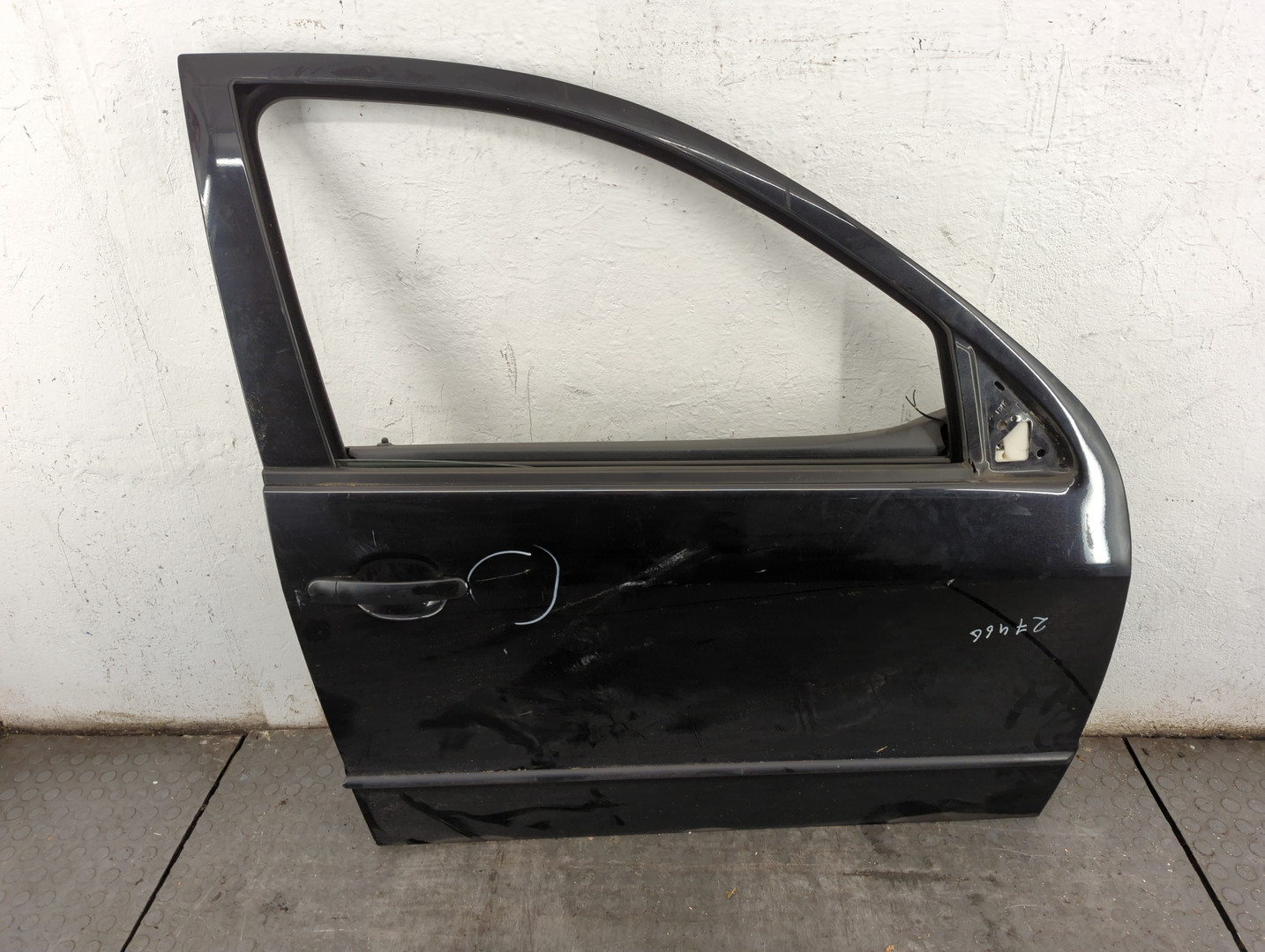 Дверь передняя правая