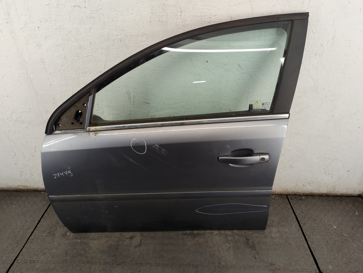 Дверь передняя левая