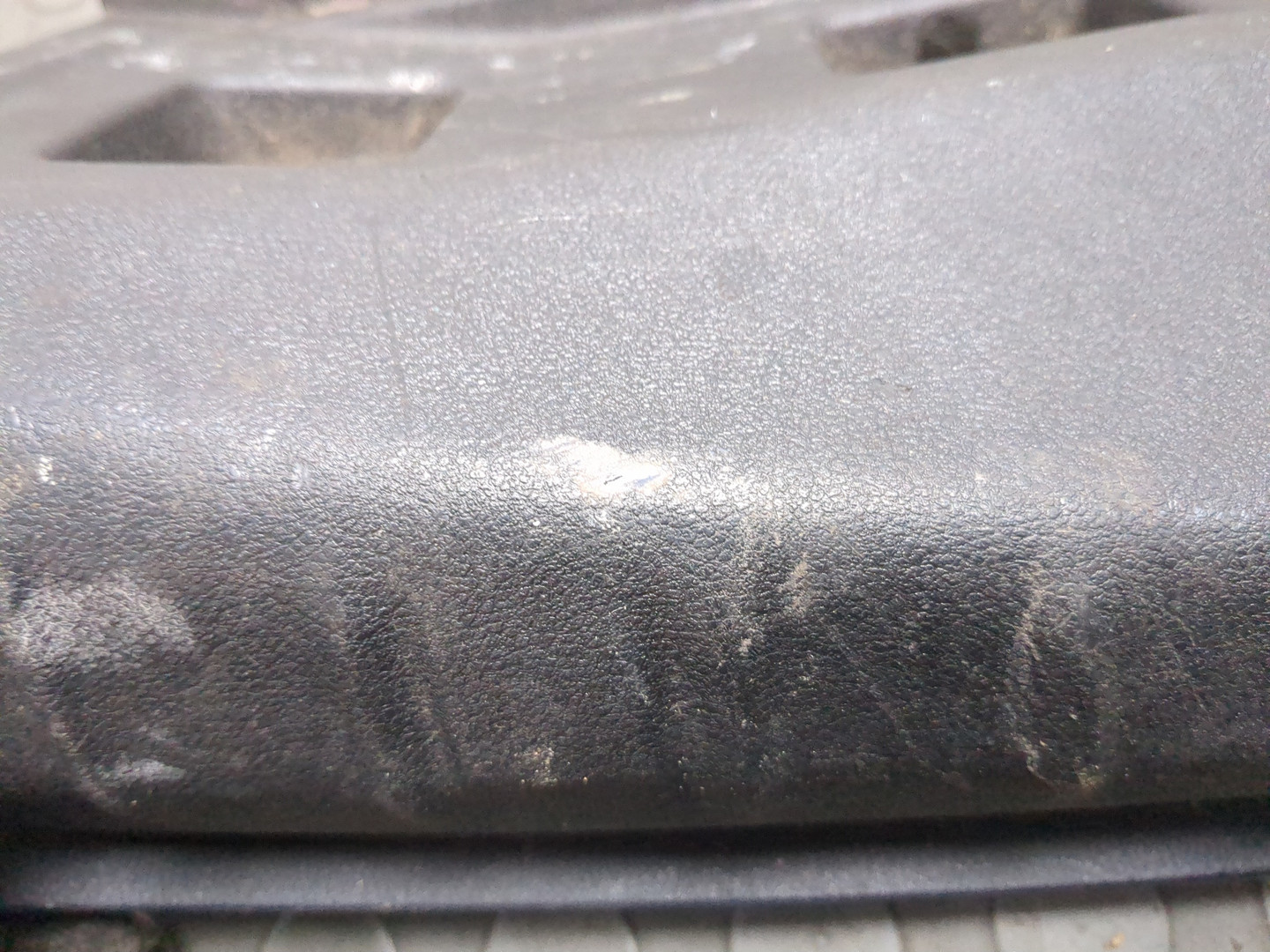 Обшивка багажника