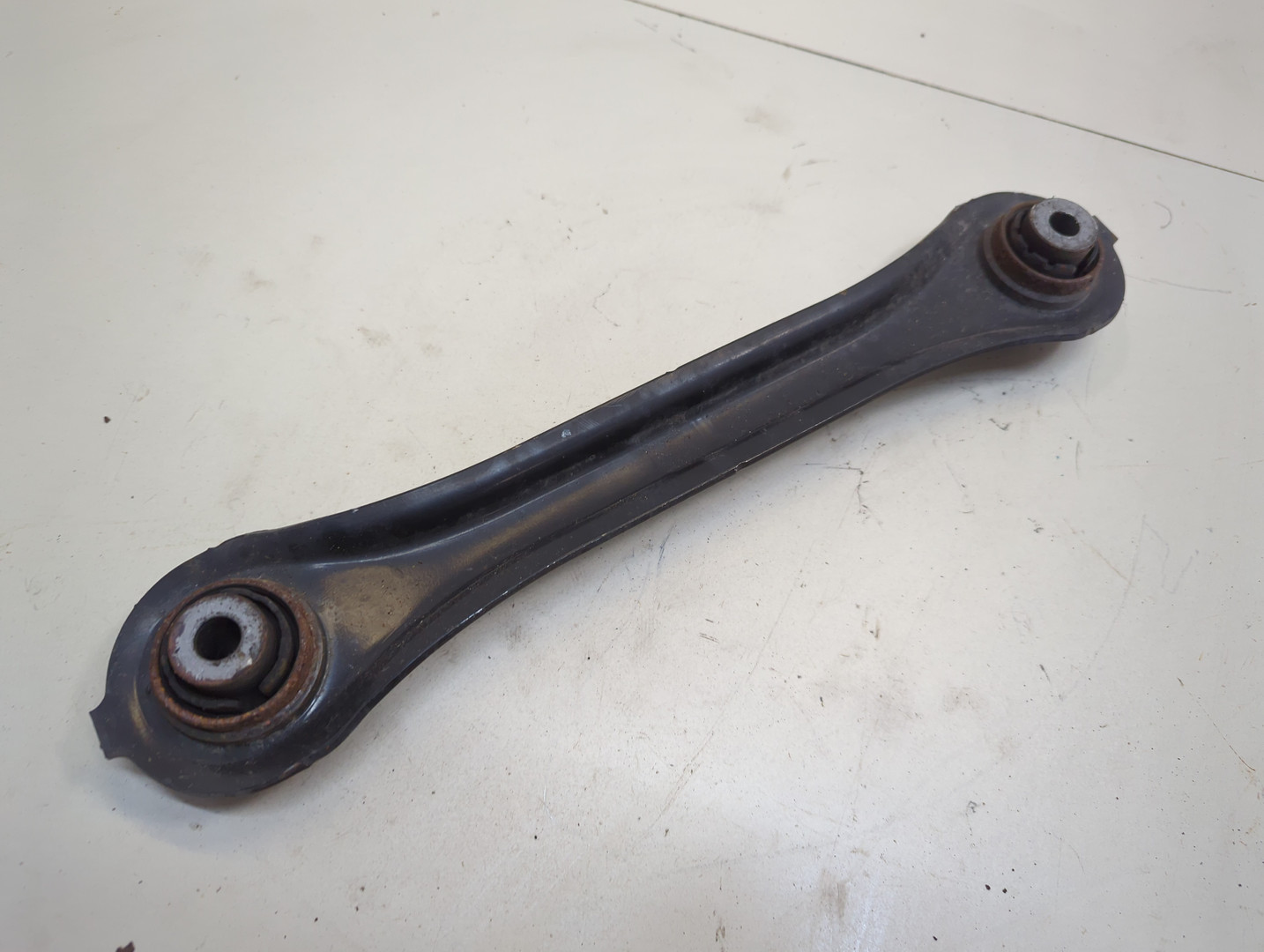 Рычаг задний