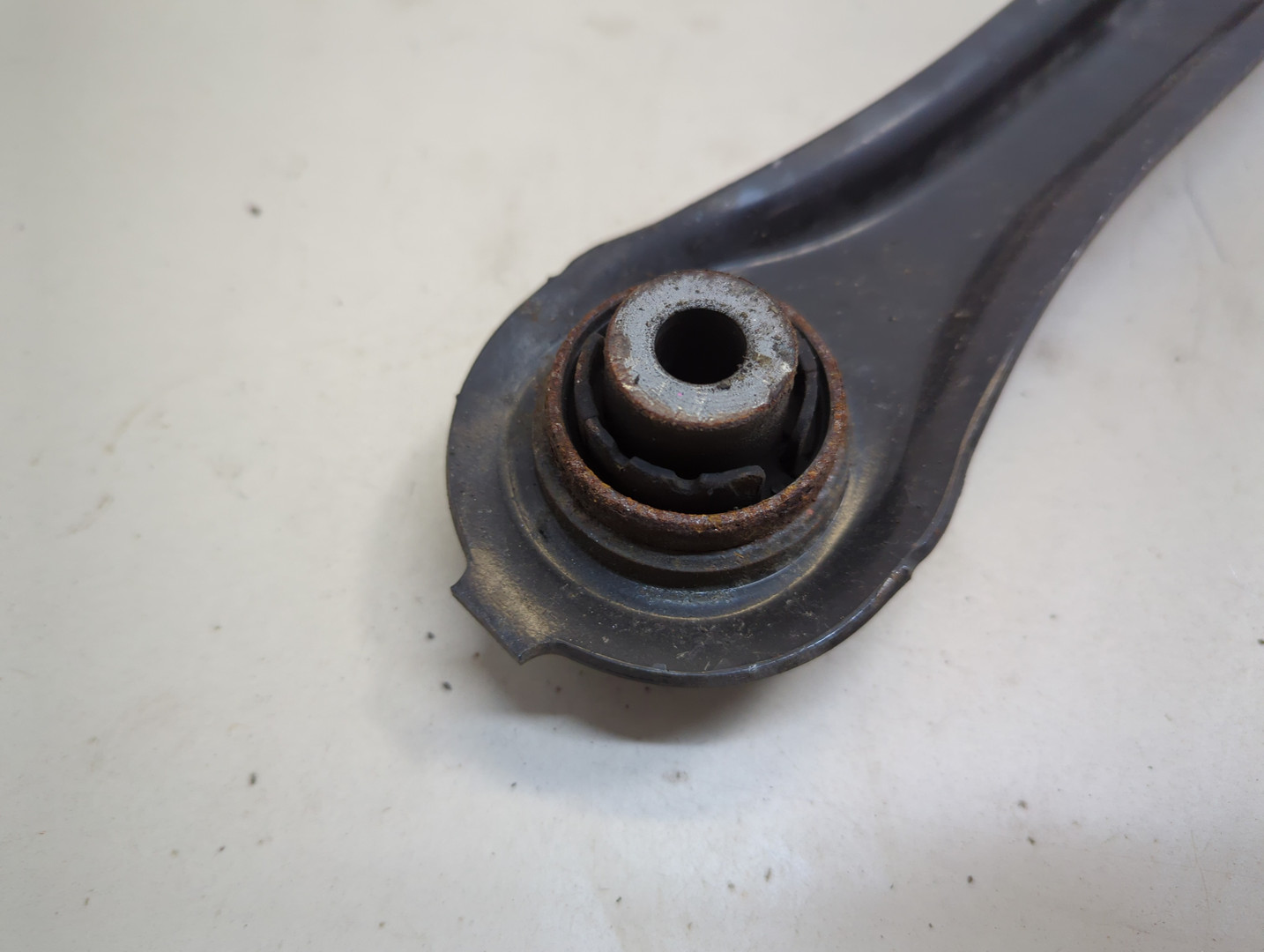 Рычаг задний