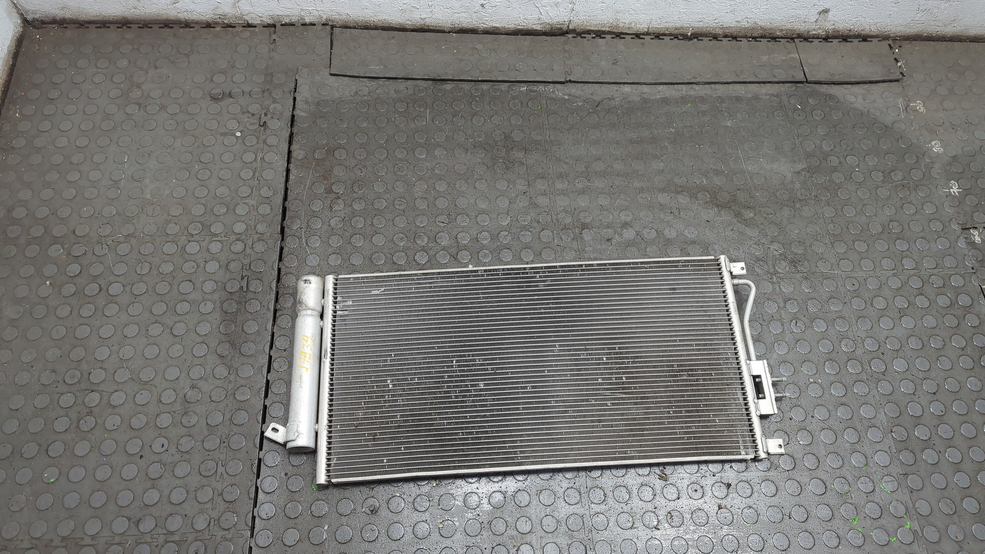 Радиатор кондиционера / конденсер