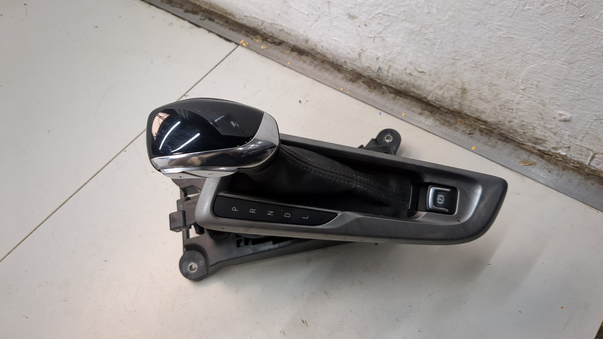 Кулиса МКПП / АКПП